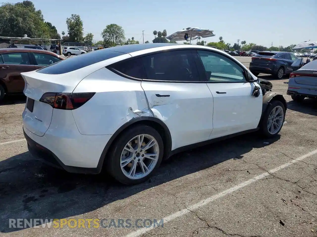 3 Фотография поврежденного автомобиля 7SAYGDEE3PA123491 TESLA MODEL Y 2023