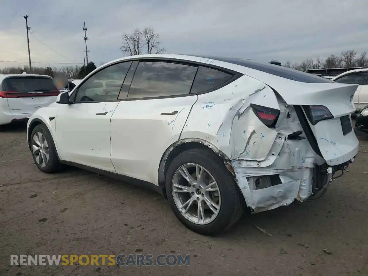 2 Photograph of a damaged car 7SAYGDEE3PA130988 TESLA MODEL Y 2023