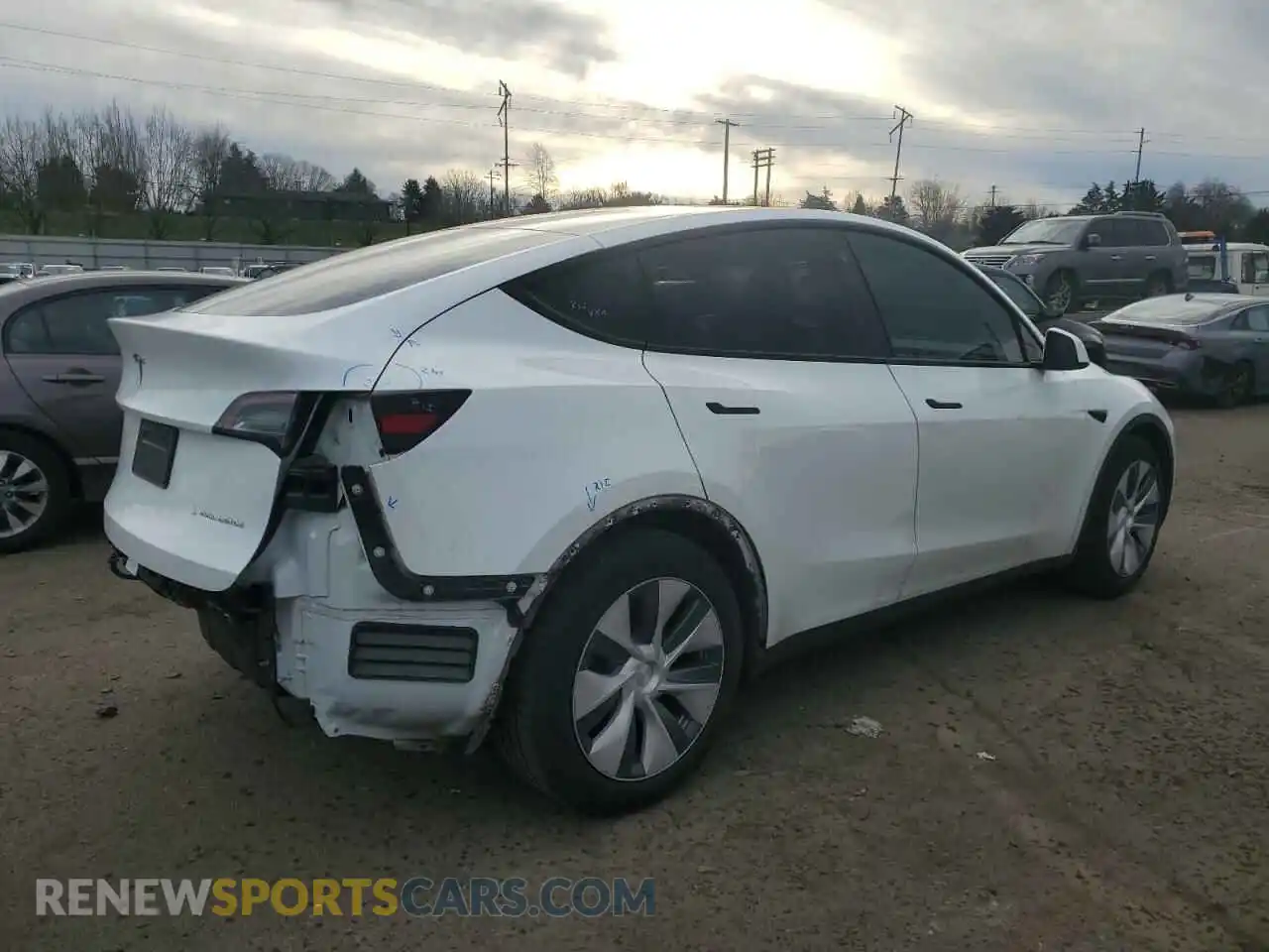 3 Photograph of a damaged car 7SAYGDEE3PA130988 TESLA MODEL Y 2023