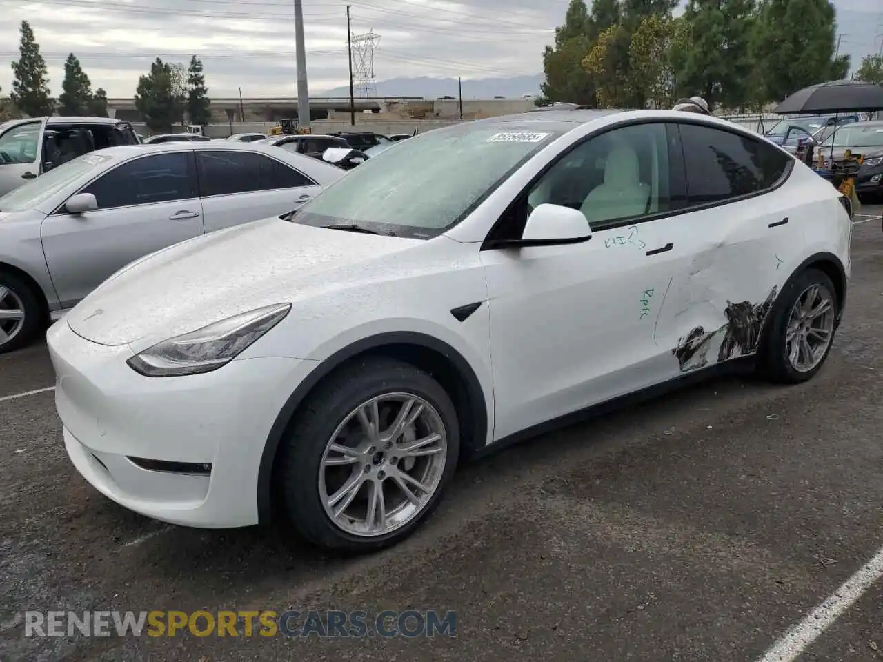 1 Photograph of a damaged car 7SAYGDEE3PF607180 TESLA MODEL Y 2023
