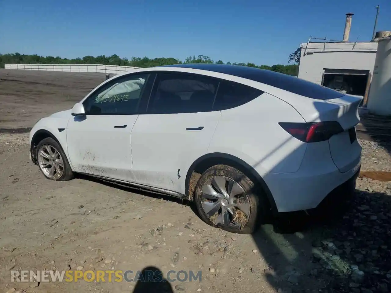 2 Photograph of a damaged car 7SAYGDEE3PF614078 TESLA MODEL Y 2023