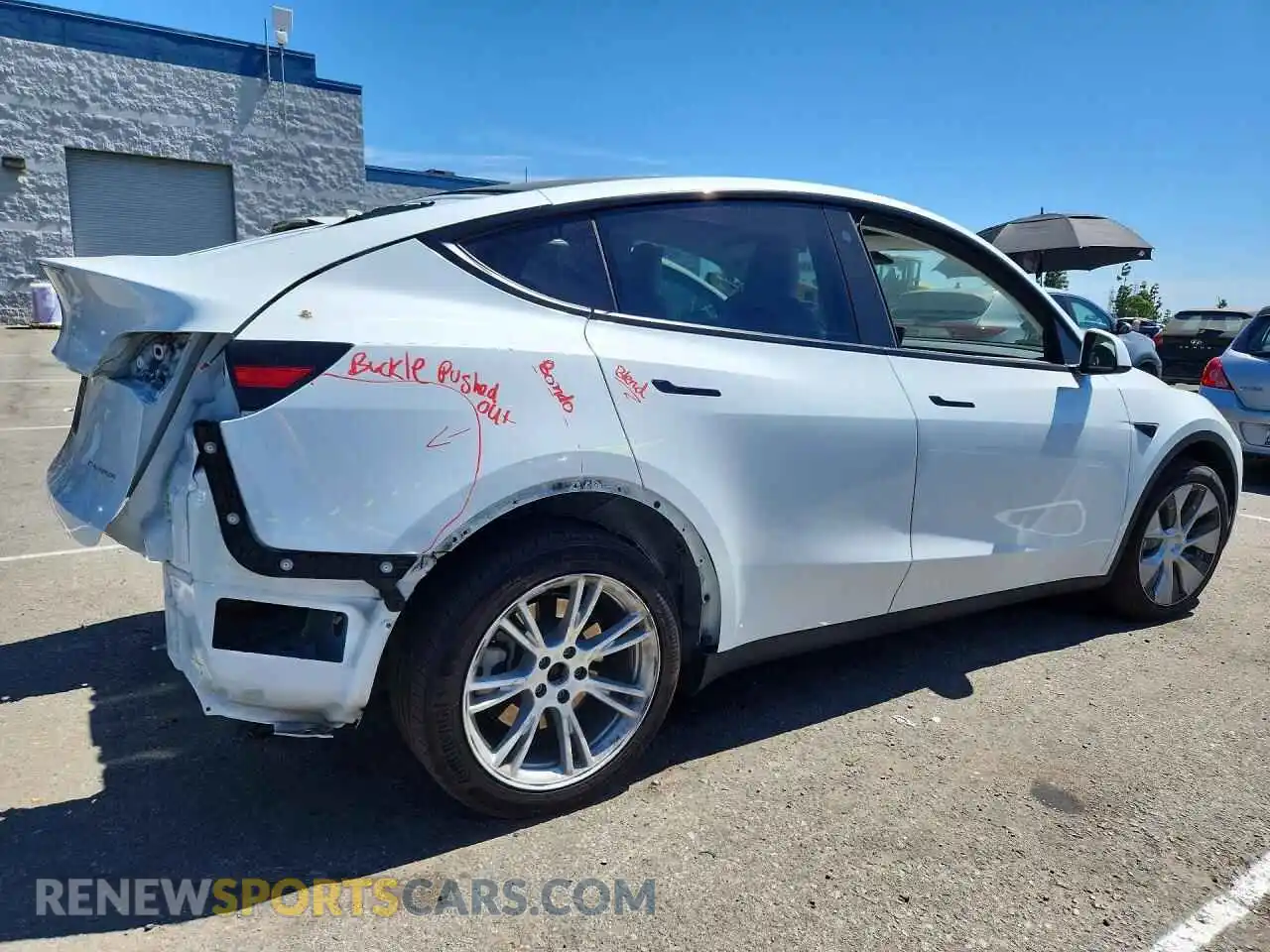 3 Photograph of a damaged car 7SAYGDEE3PF635674 TESLA MODEL Y 2023