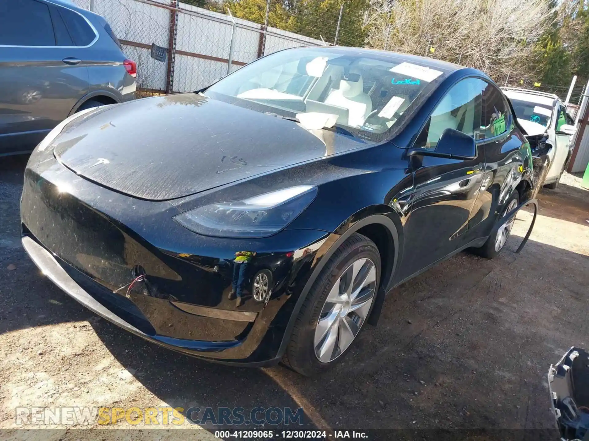 2 Photograph of a damaged car 7SAYGDEE3PF773151 TESLA MODEL Y 2023