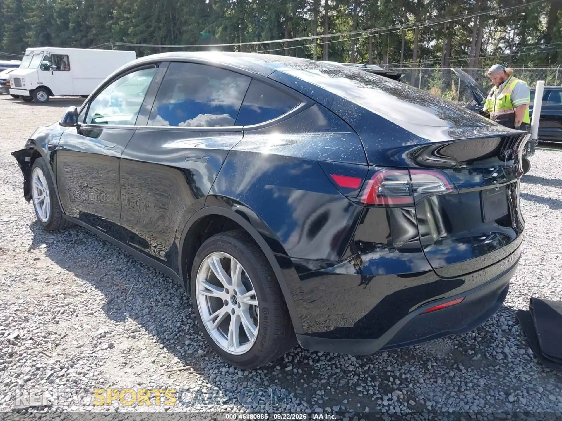 3 Photograph of a damaged car 7SAYGDEE3PF807069 TESLA MODEL Y 2023