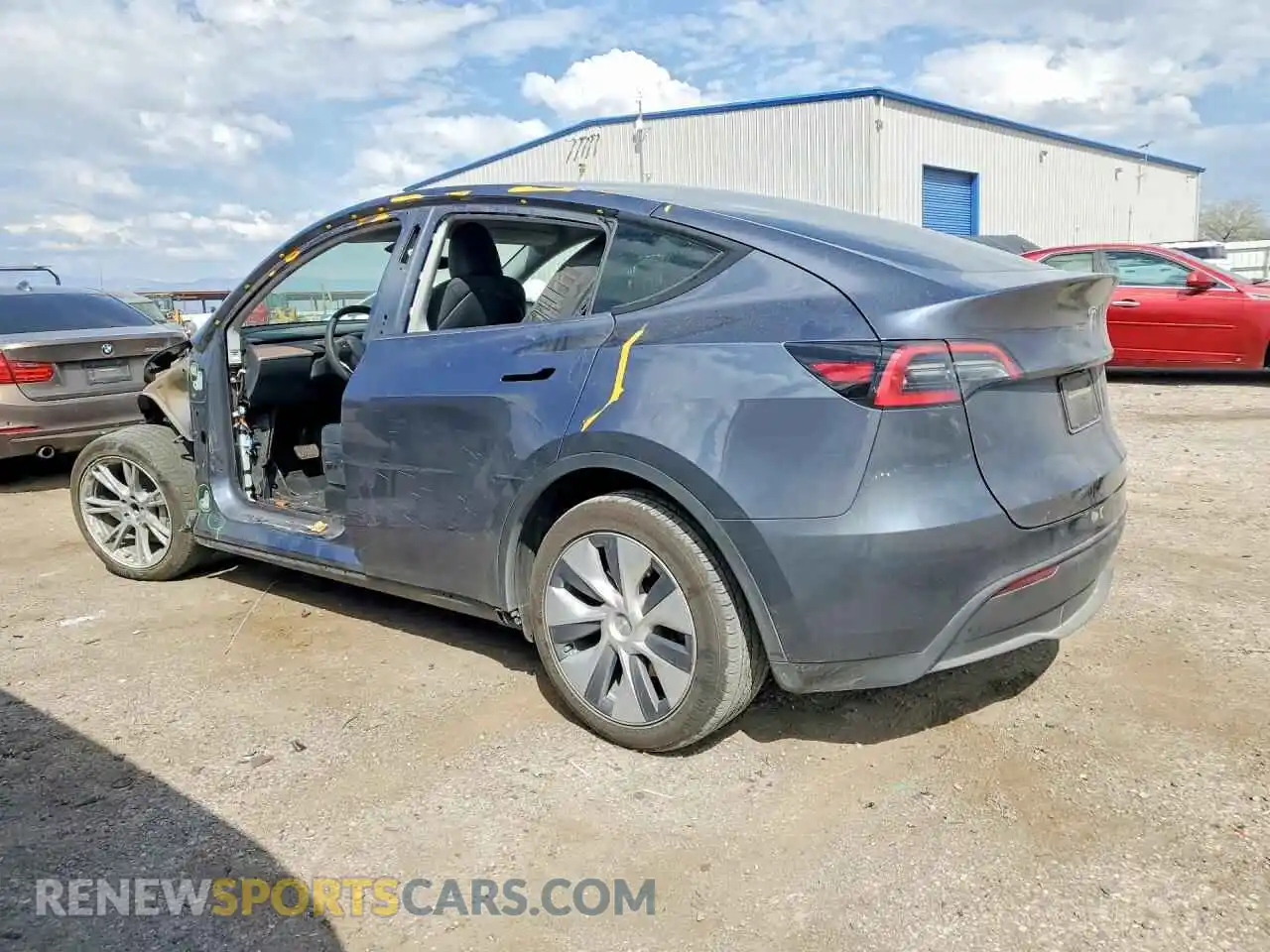 2 Photograph of a damaged car 7SAYGDEE3PF851489 TESLA MODEL Y 2023