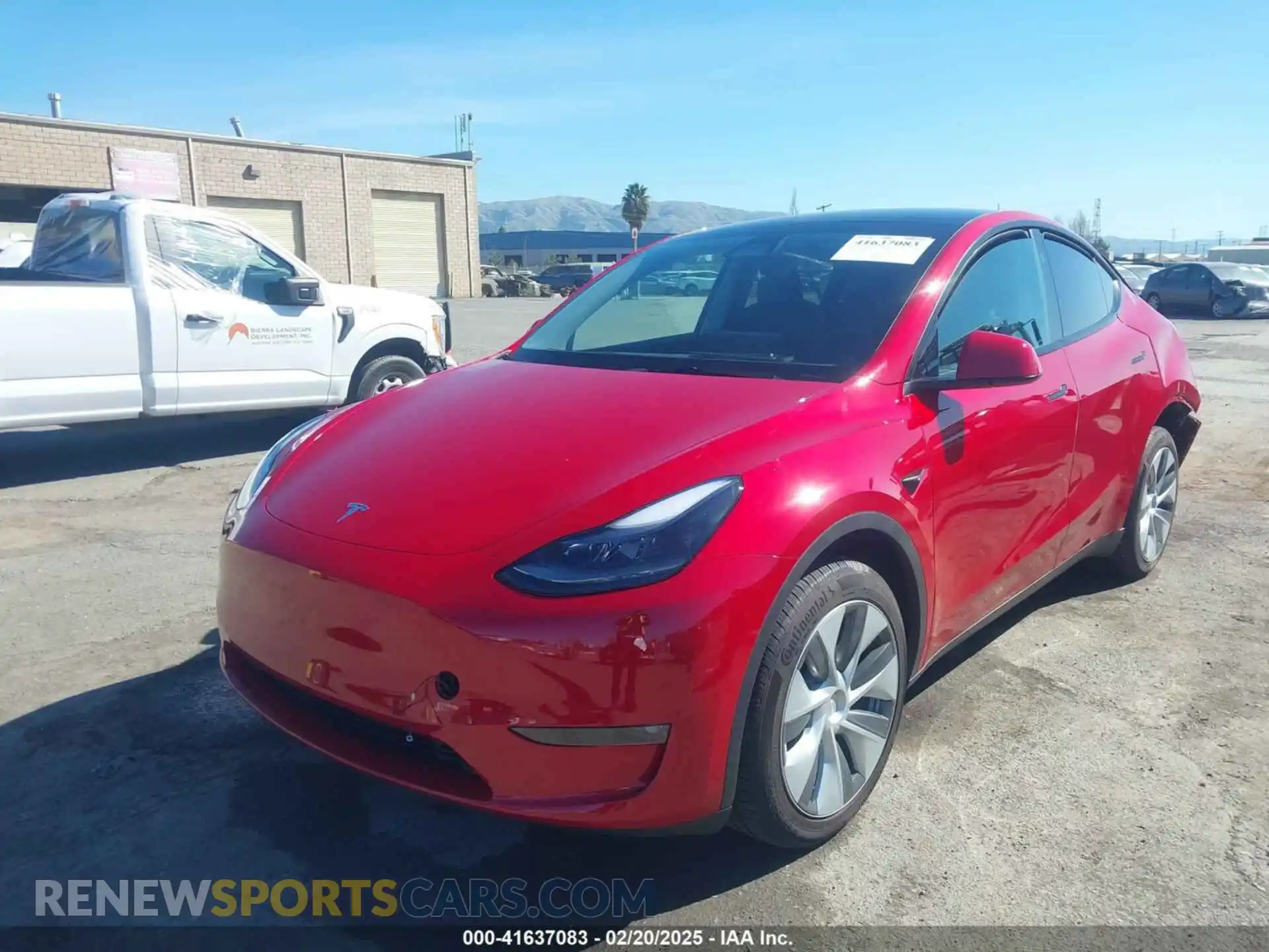 2 Photograph of a damaged car 7SAYGDEE3PF865053 TESLA MODEL Y 2023