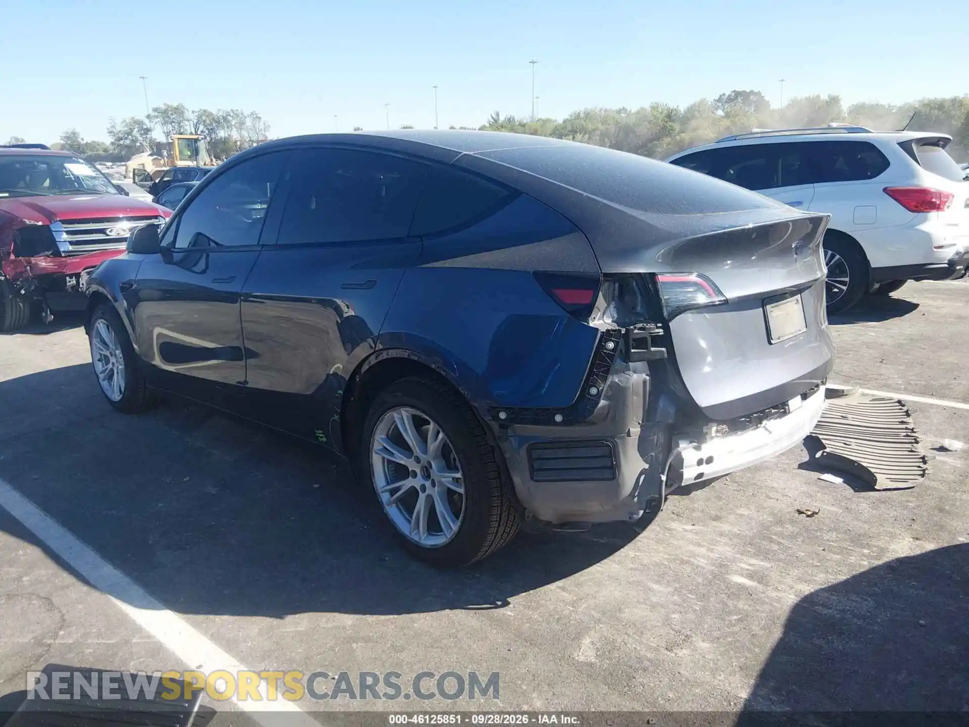 3 Photograph of a damaged car 7SAYGDEE3PF882628 TESLA MODEL Y 2023