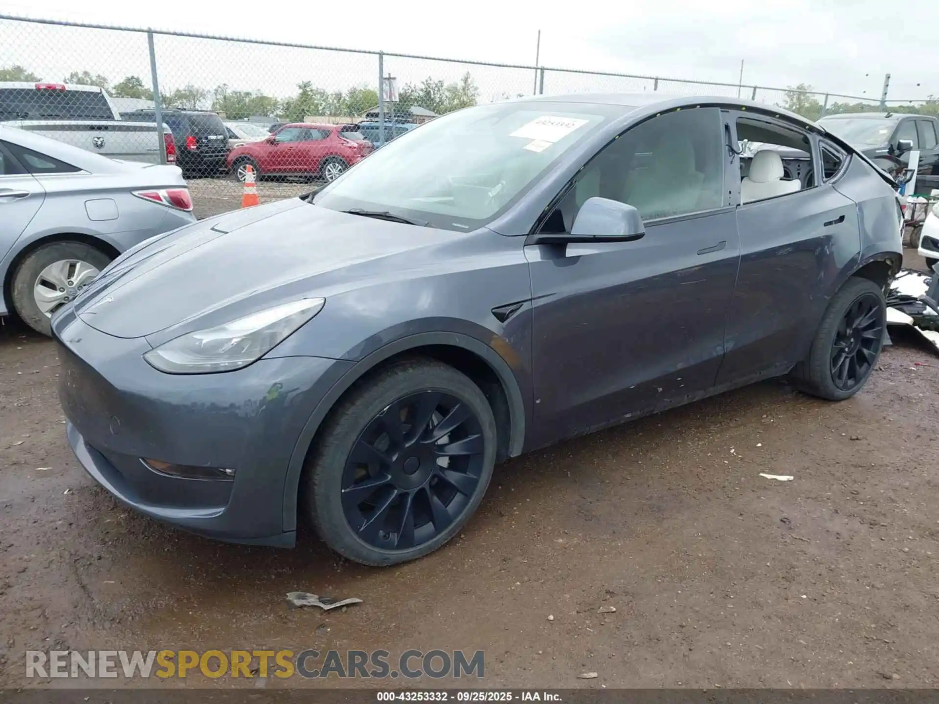 2 Photograph of a damaged car 7SAYGDEE3PF890972 TESLA MODEL Y 2023