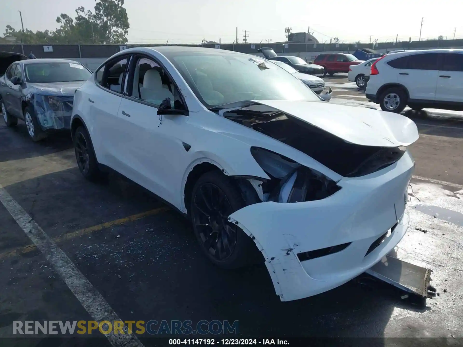 1 Photograph of a damaged car 7SAYGDEE3PF900030 TESLA MODEL Y 2023