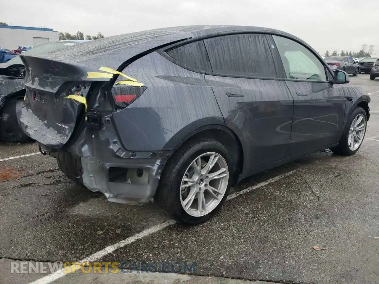 3 Photograph of a damaged car 7SAYGDEE3PF917443 TESLA MODEL Y 2023