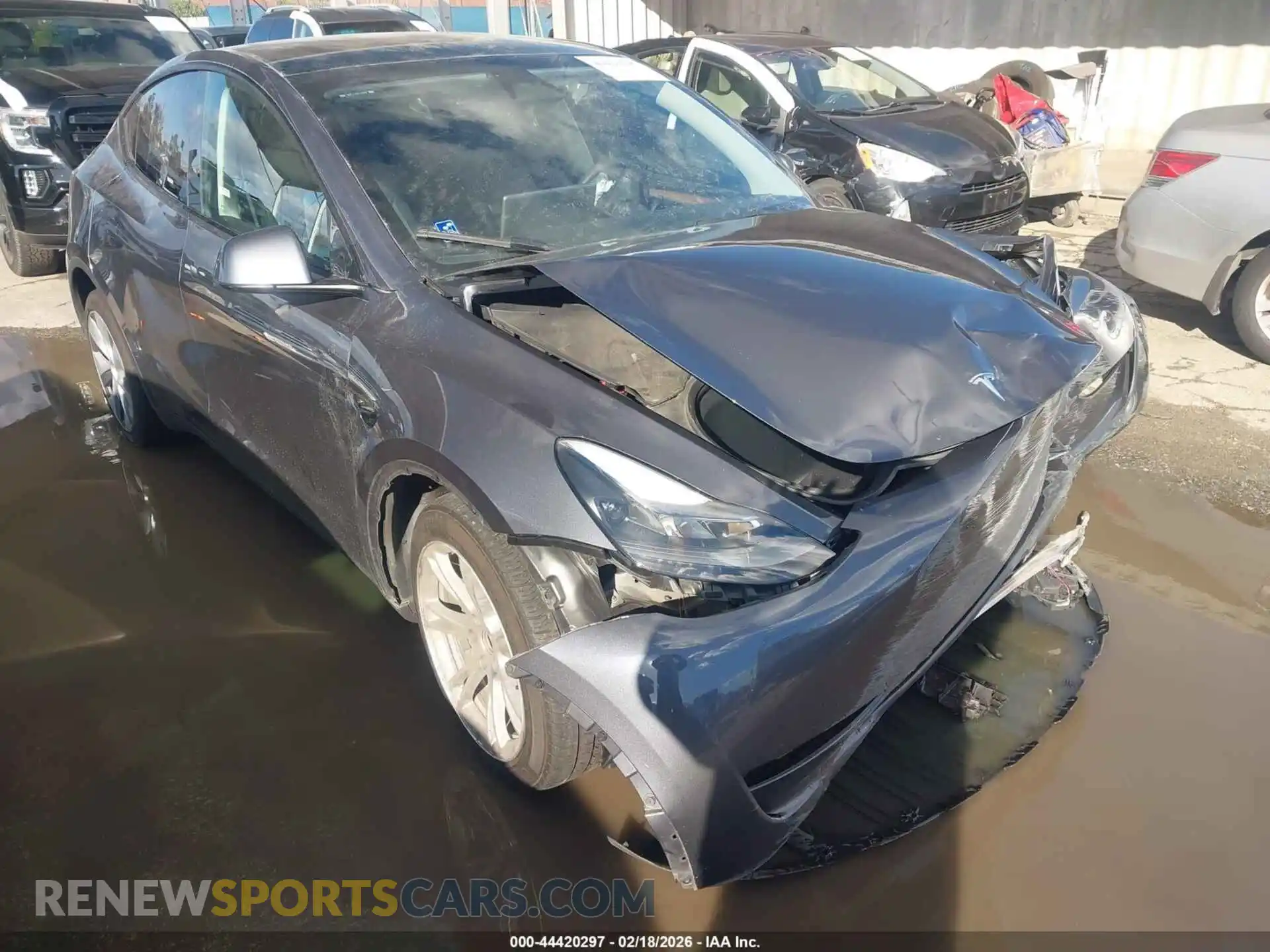 1 Фотография поврежденного автомобиля 7SAYGDEE3PF923114 TESLA MODEL Y 2023