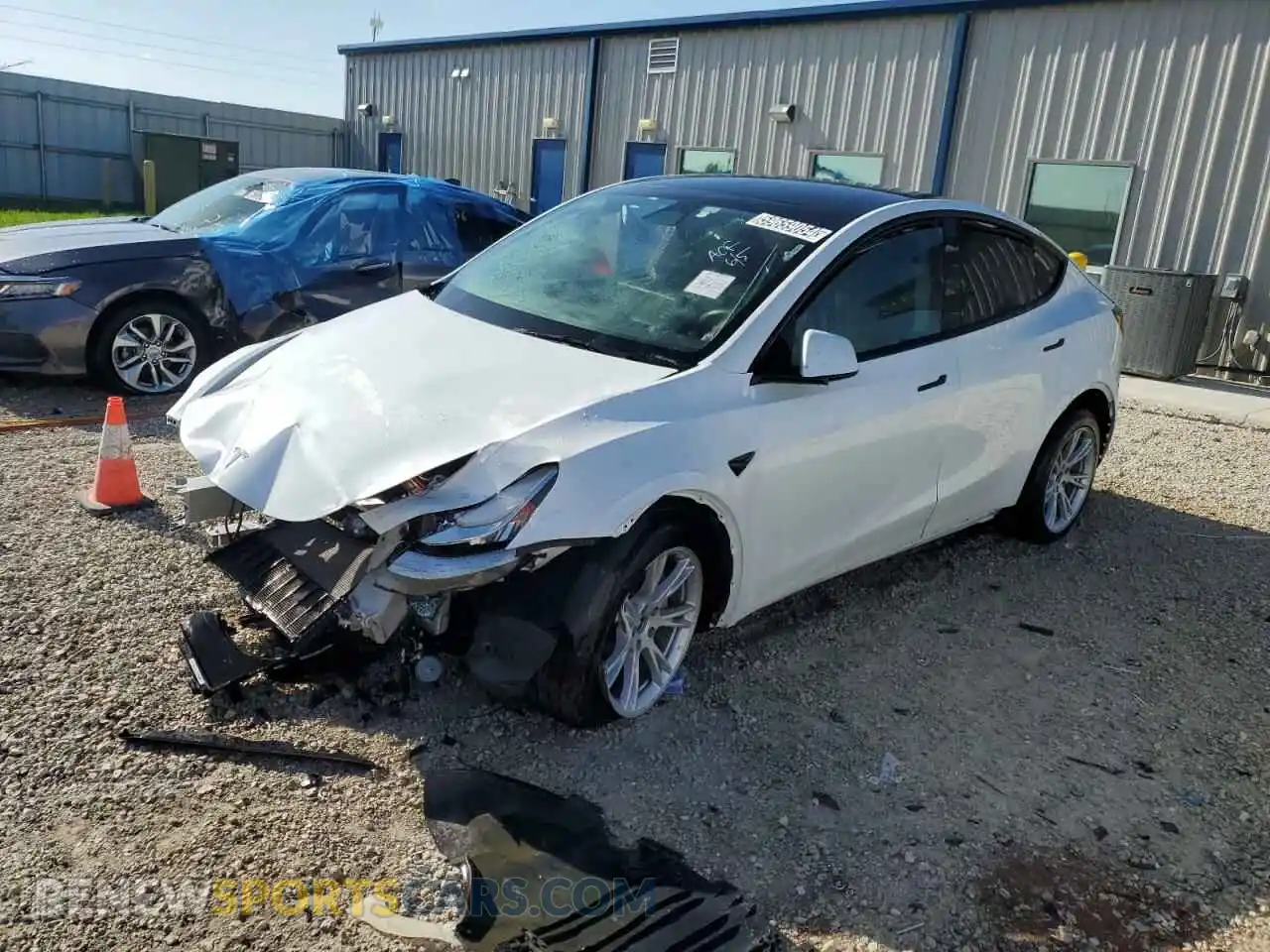 1 Фотография поврежденного автомобиля 7SAYGDEE4PA040507 TESLA MODEL Y 2023