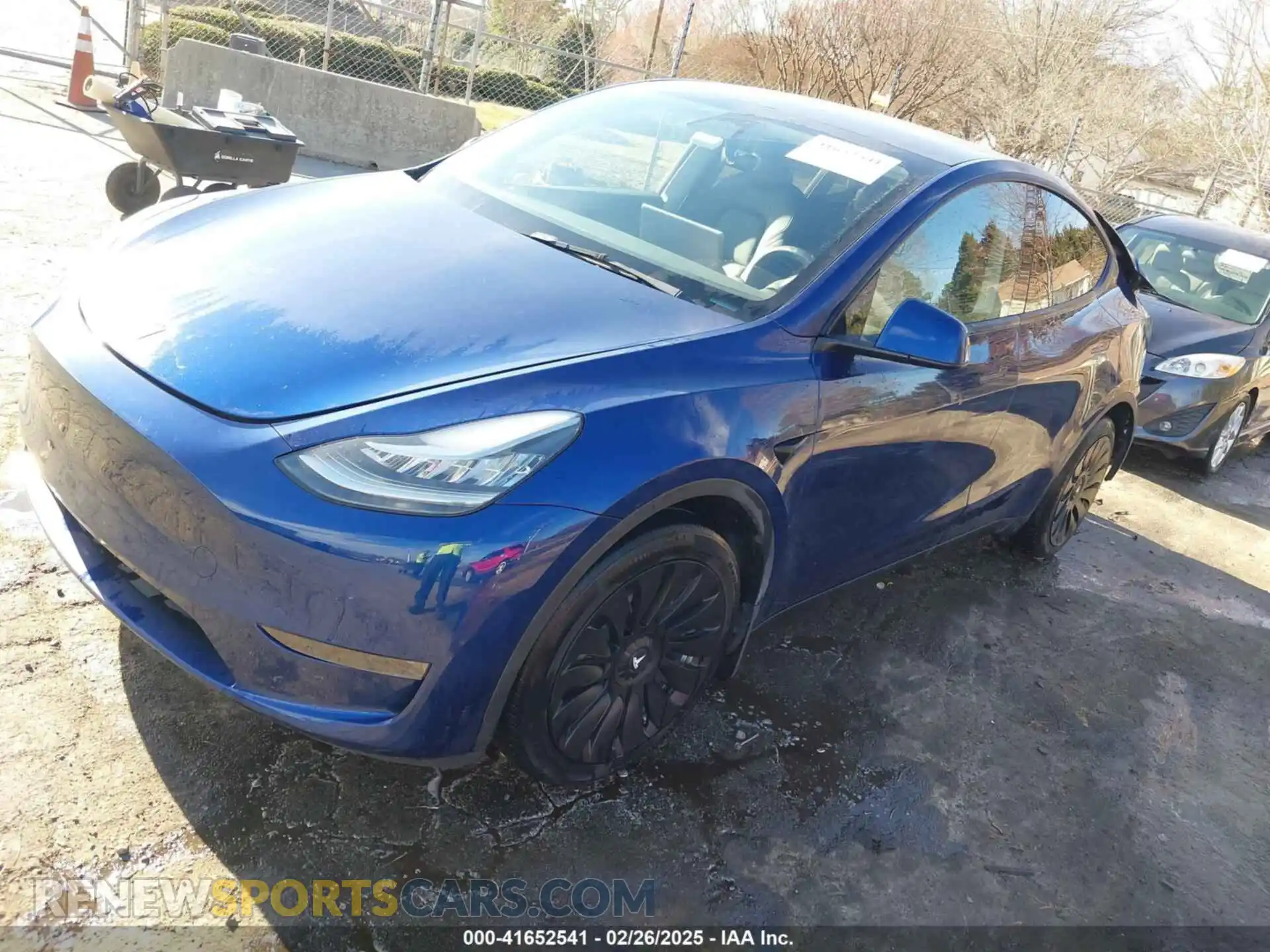 2 Photograph of a damaged car 7SAYGDEE4PA042757 TESLA MODEL Y 2023