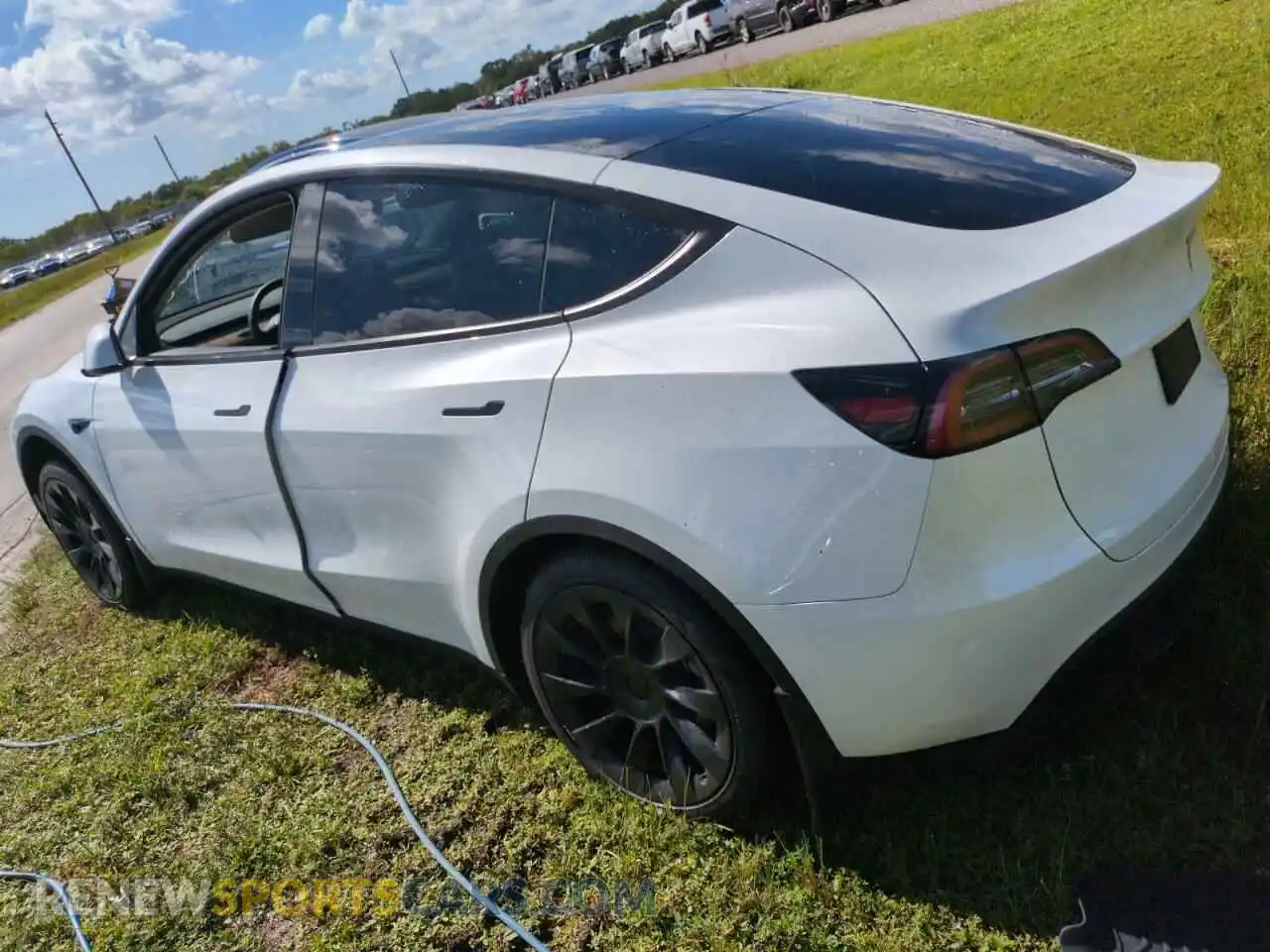 2 Photograph of a damaged car 7SAYGDEE4PA047098 TESLA MODEL Y 2023