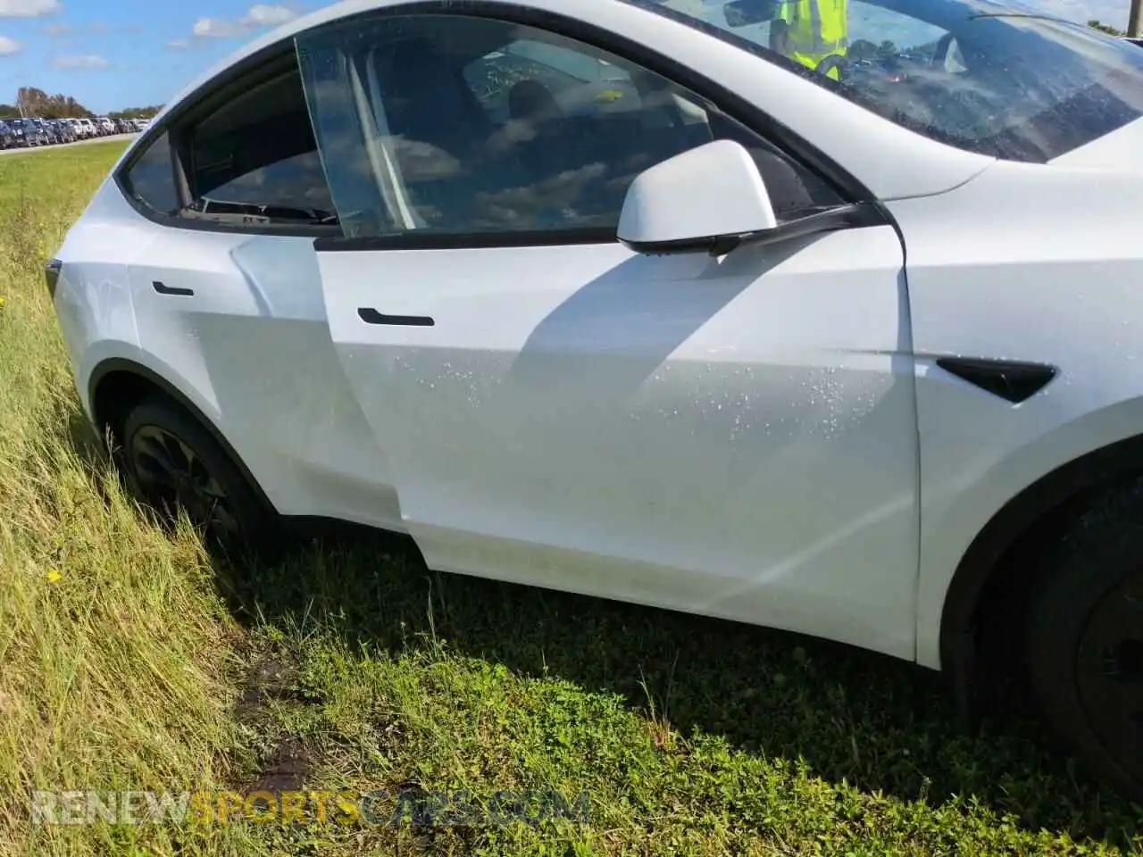 3 Photograph of a damaged car 7SAYGDEE4PA047098 TESLA MODEL Y 2023