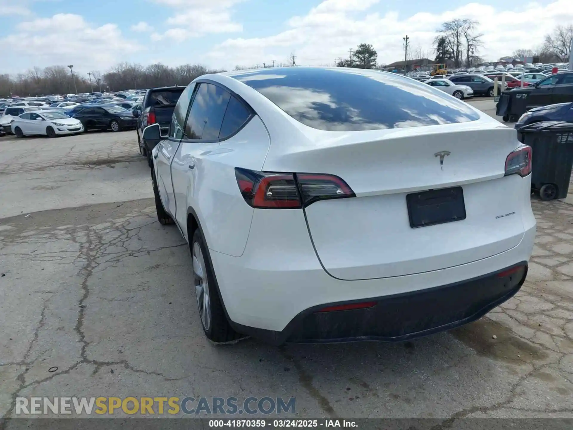3 Photograph of a damaged car 7SAYGDEE4PA119854 TESLA MODEL Y 2023