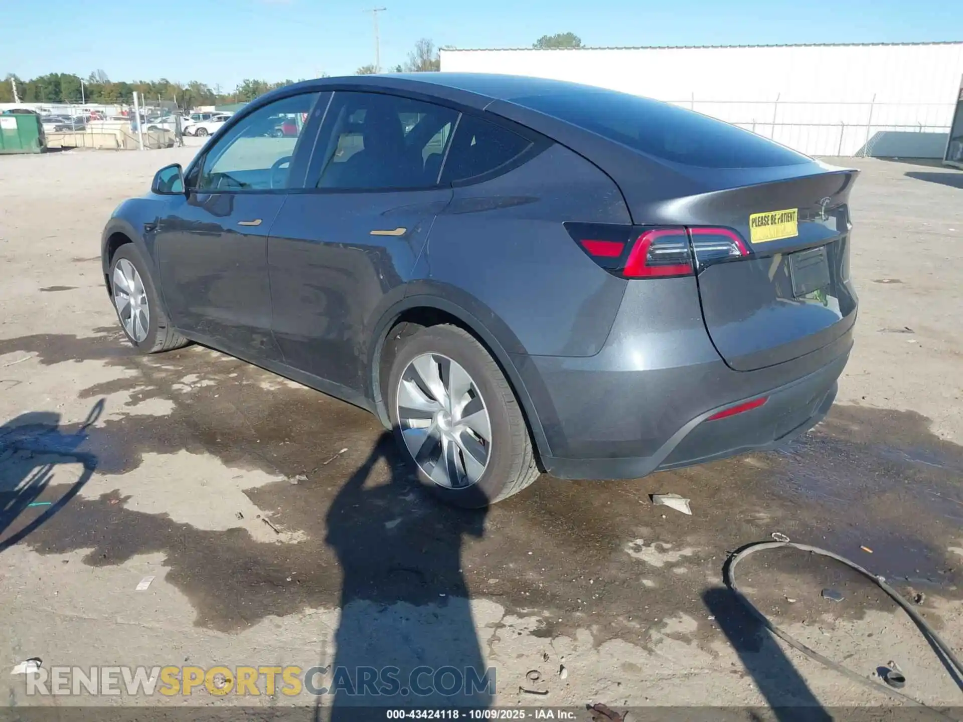 3 Photograph of a damaged car 7SAYGDEE4PA124374 TESLA MODEL Y 2023