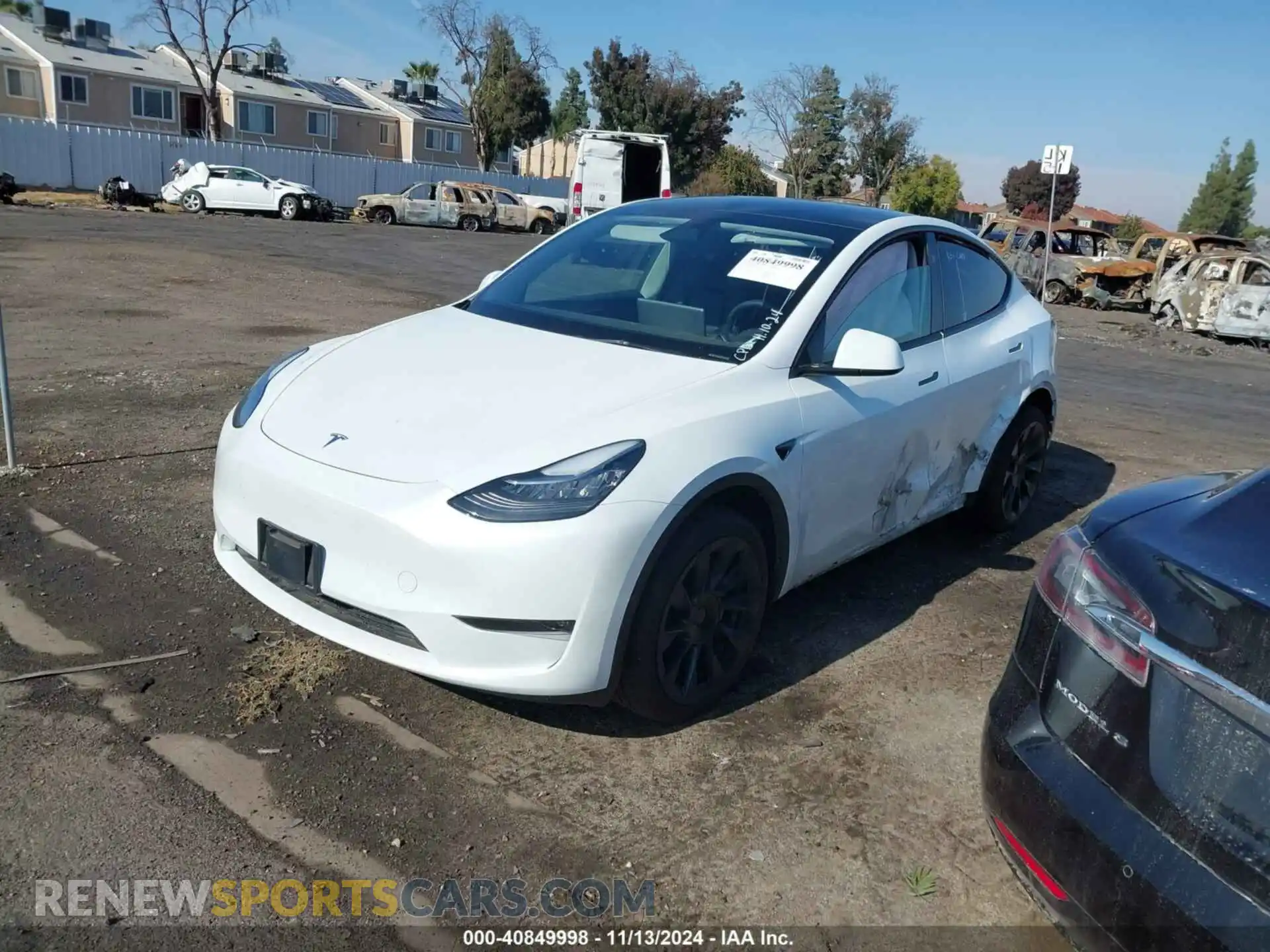 2 Фотография поврежденного автомобиля 7SAYGDEE4PA136010 TESLA MODEL Y 2023