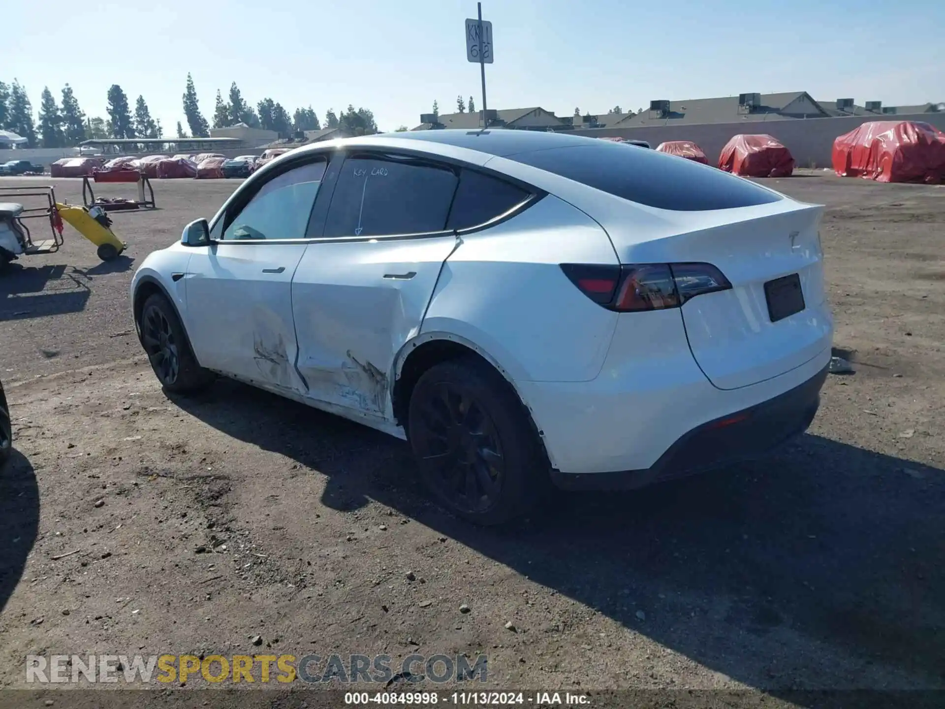 3 Фотография поврежденного автомобиля 7SAYGDEE4PA136010 TESLA MODEL Y 2023