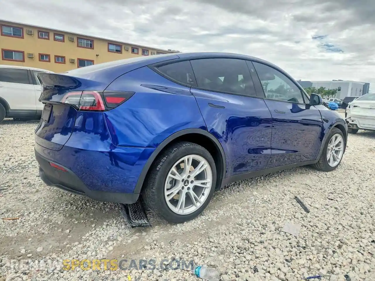 3 Photograph of a damaged car 7SAYGDEE4PA147508 TESLA MODEL Y 2023