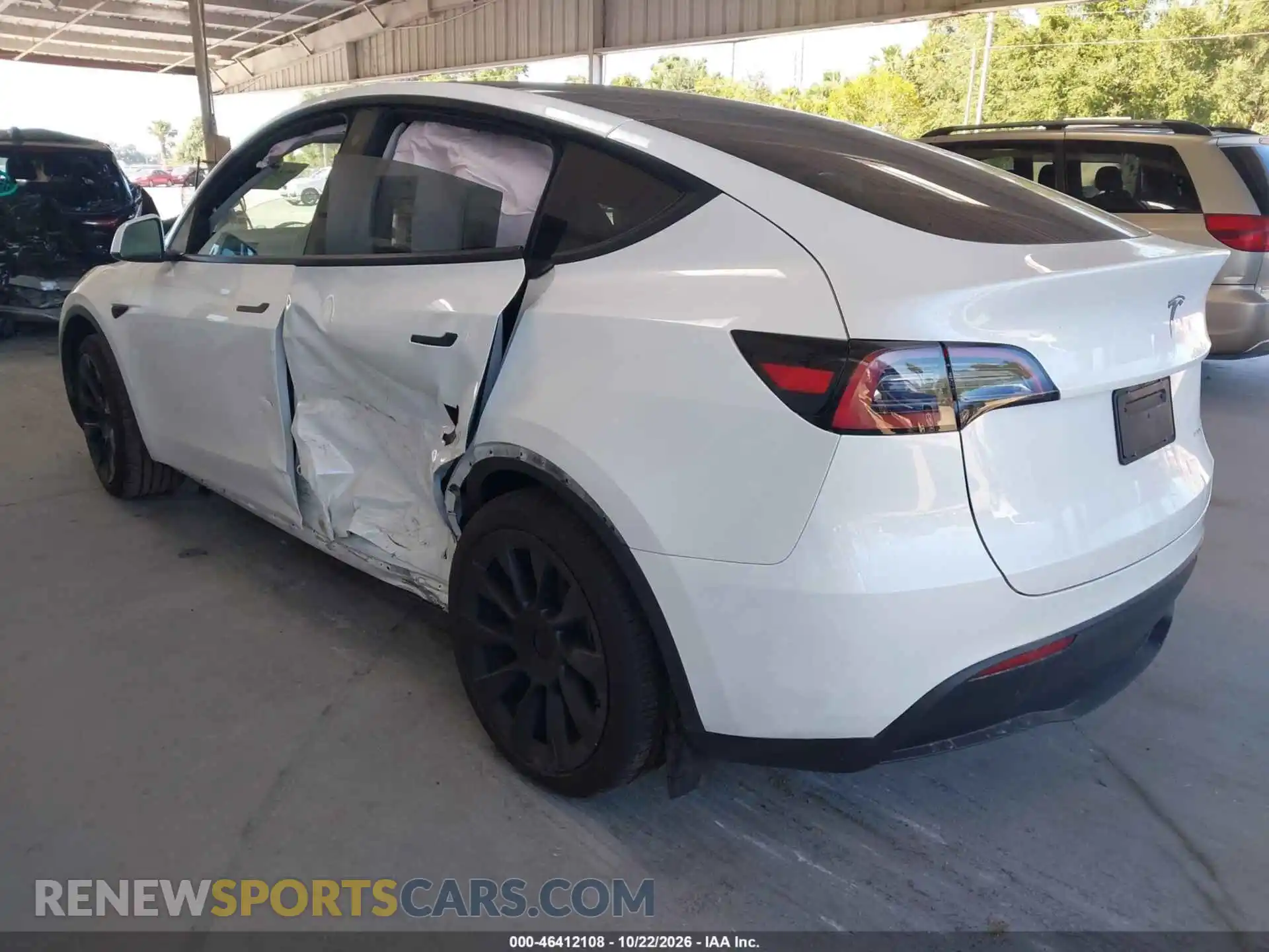 3 Photograph of a damaged car 7SAYGDEE4PF615188 TESLA MODEL Y 2023