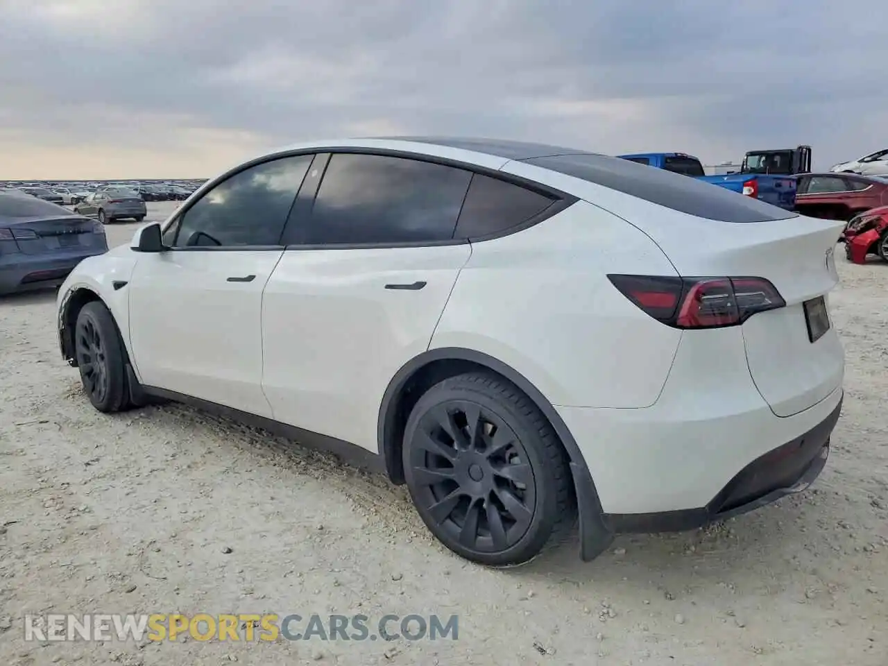 2 Photograph of a damaged car 7SAYGDEE4PF630726 TESLA MODEL Y 2023