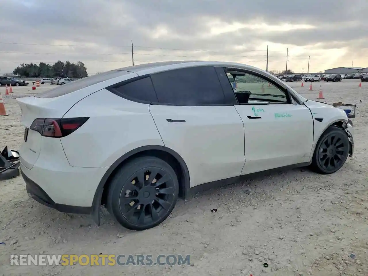 3 Photograph of a damaged car 7SAYGDEE4PF630726 TESLA MODEL Y 2023