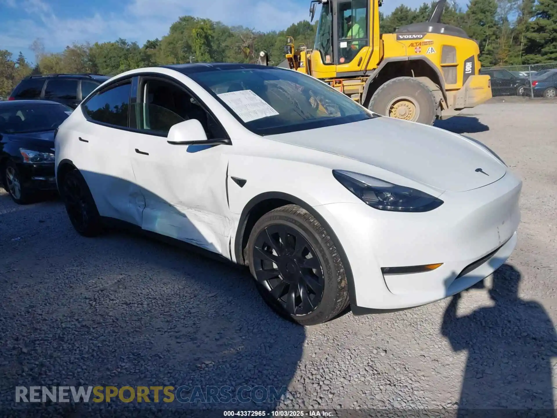 1 Photograph of a damaged car 7SAYGDEE4PF749862 TESLA MODEL Y 2023