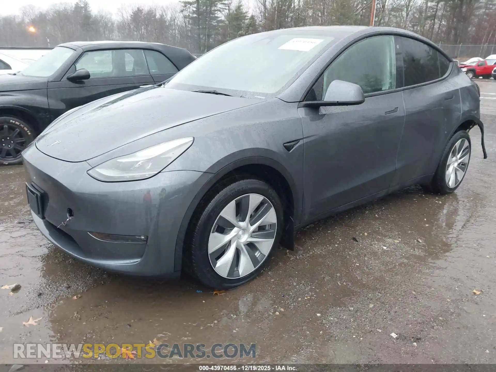 2 Photograph of a damaged car 7SAYGDEE4PF763258 TESLA MODEL Y 2023