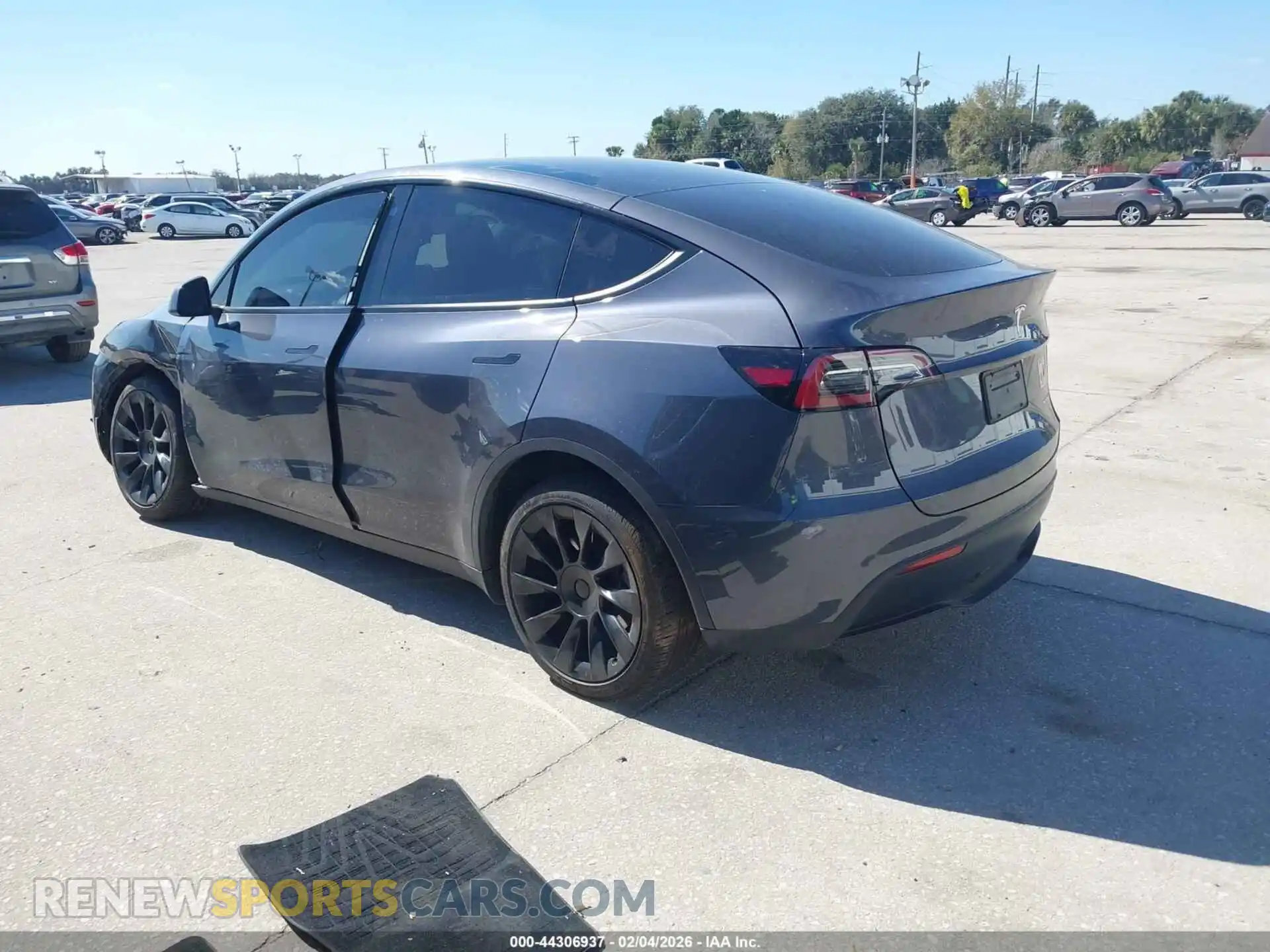 3 Photograph of a damaged car 7SAYGDEE4PF767049 TESLA MODEL Y 2023