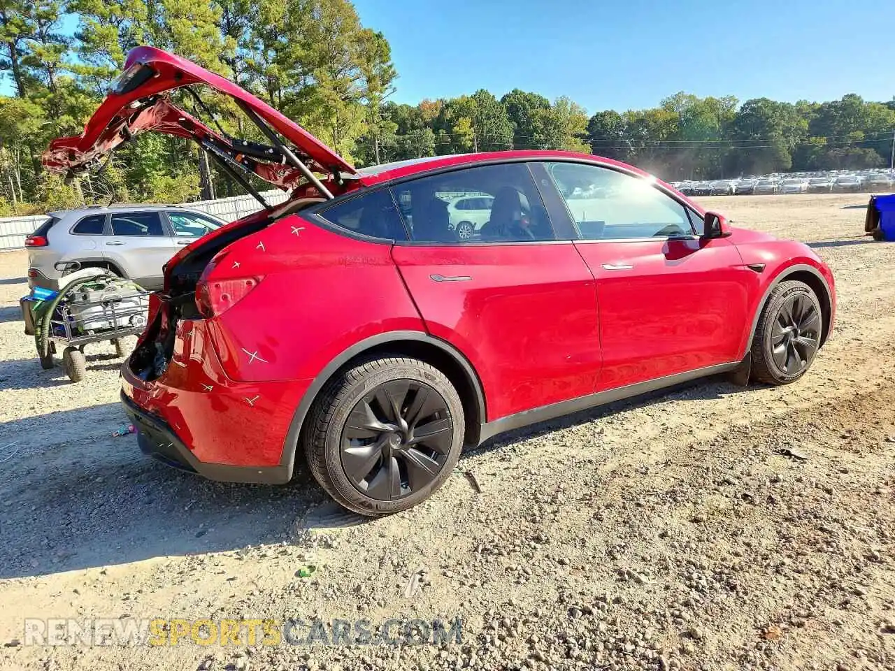 3 Photograph of a damaged car 7SAYGDEE4PF801586 TESLA MODEL Y 2023