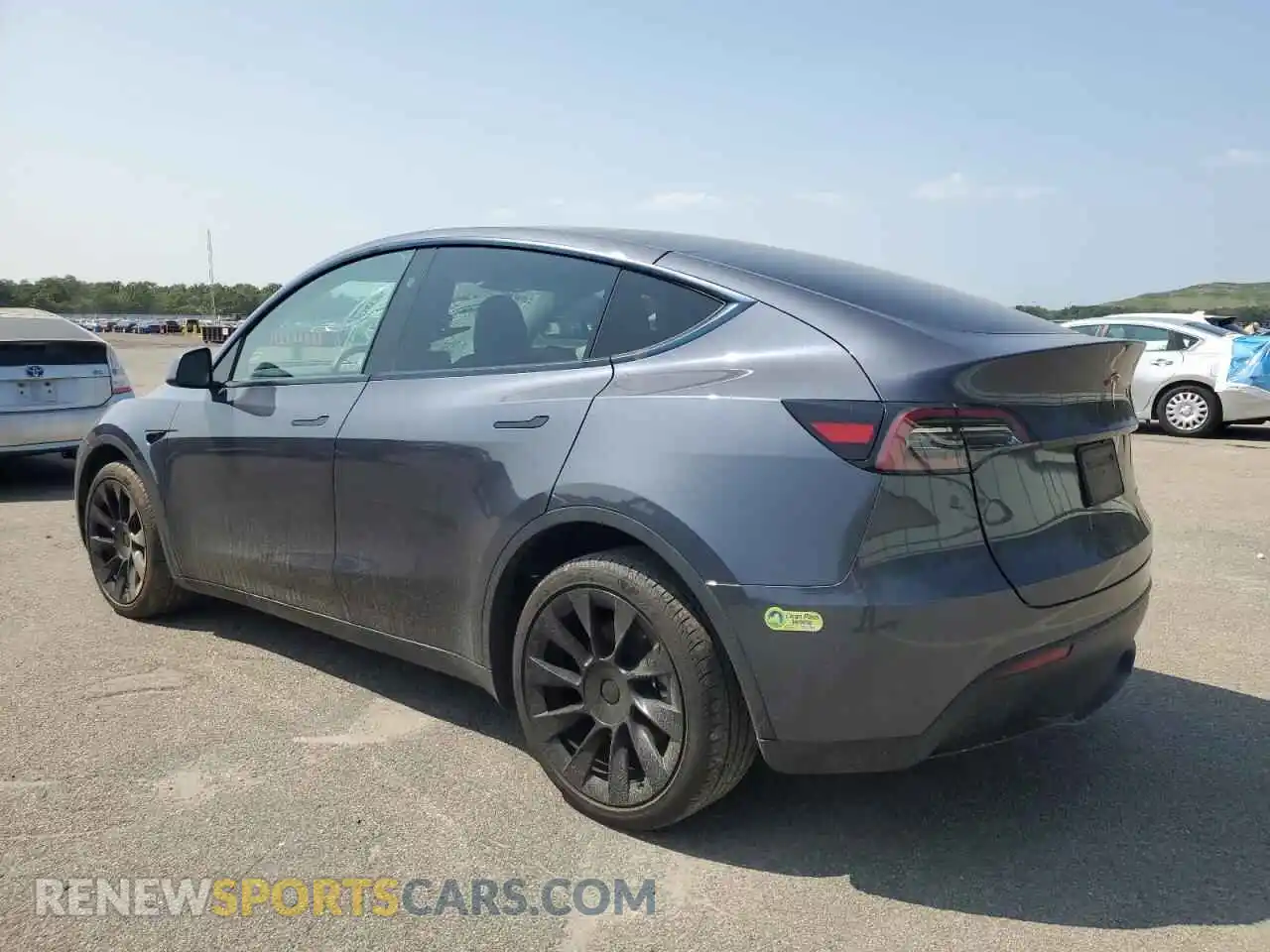 2 Photograph of a damaged car 7SAYGDEE4PF839304 TESLA MODEL Y 2023