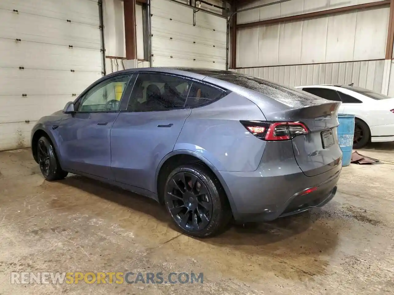 2 Photograph of a damaged car 7SAYGDEE4PF854773 TESLA MODEL Y 2023