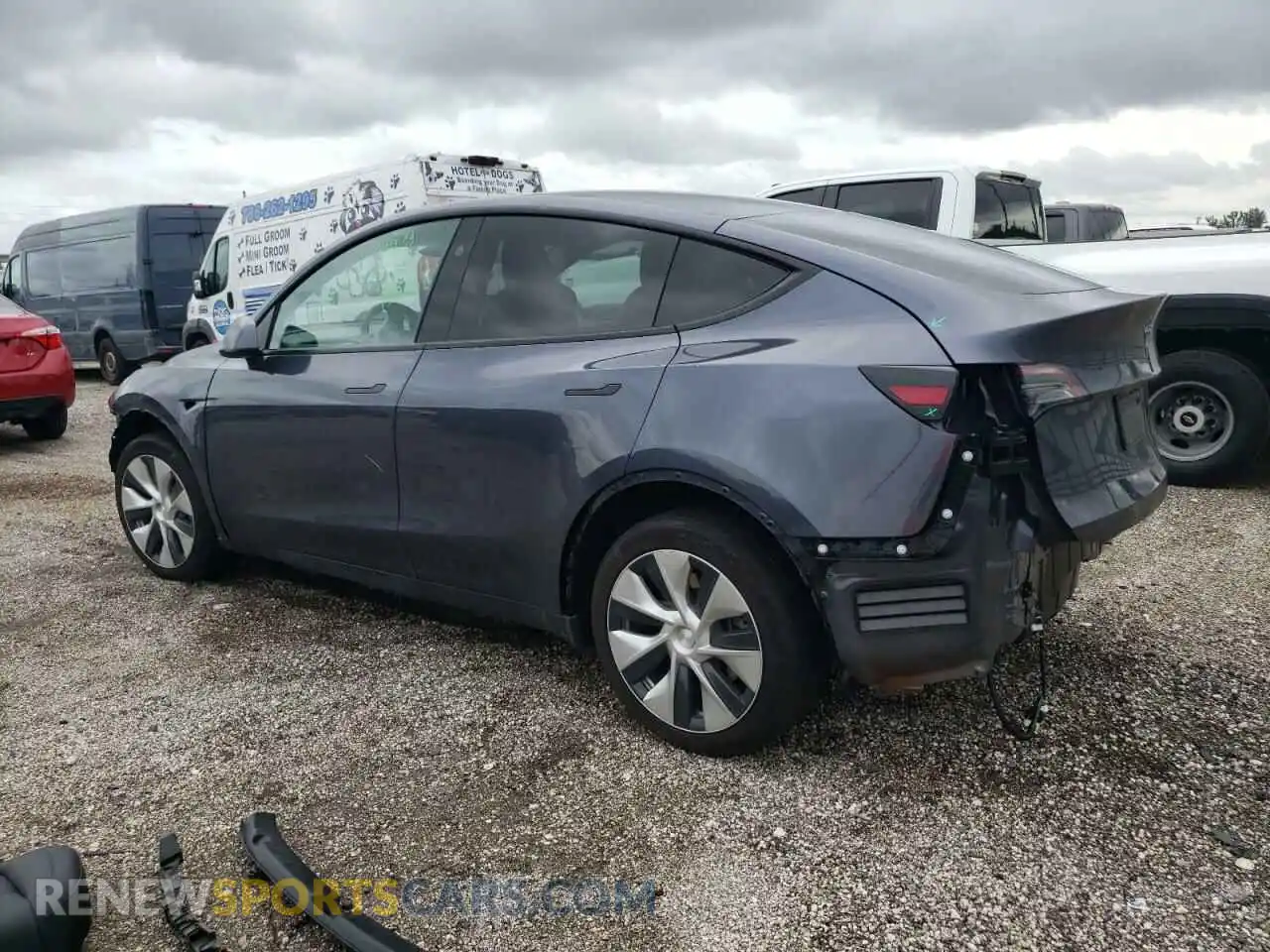 2 Photograph of a damaged car 7SAYGDEE4PF870018 TESLA MODEL Y 2023