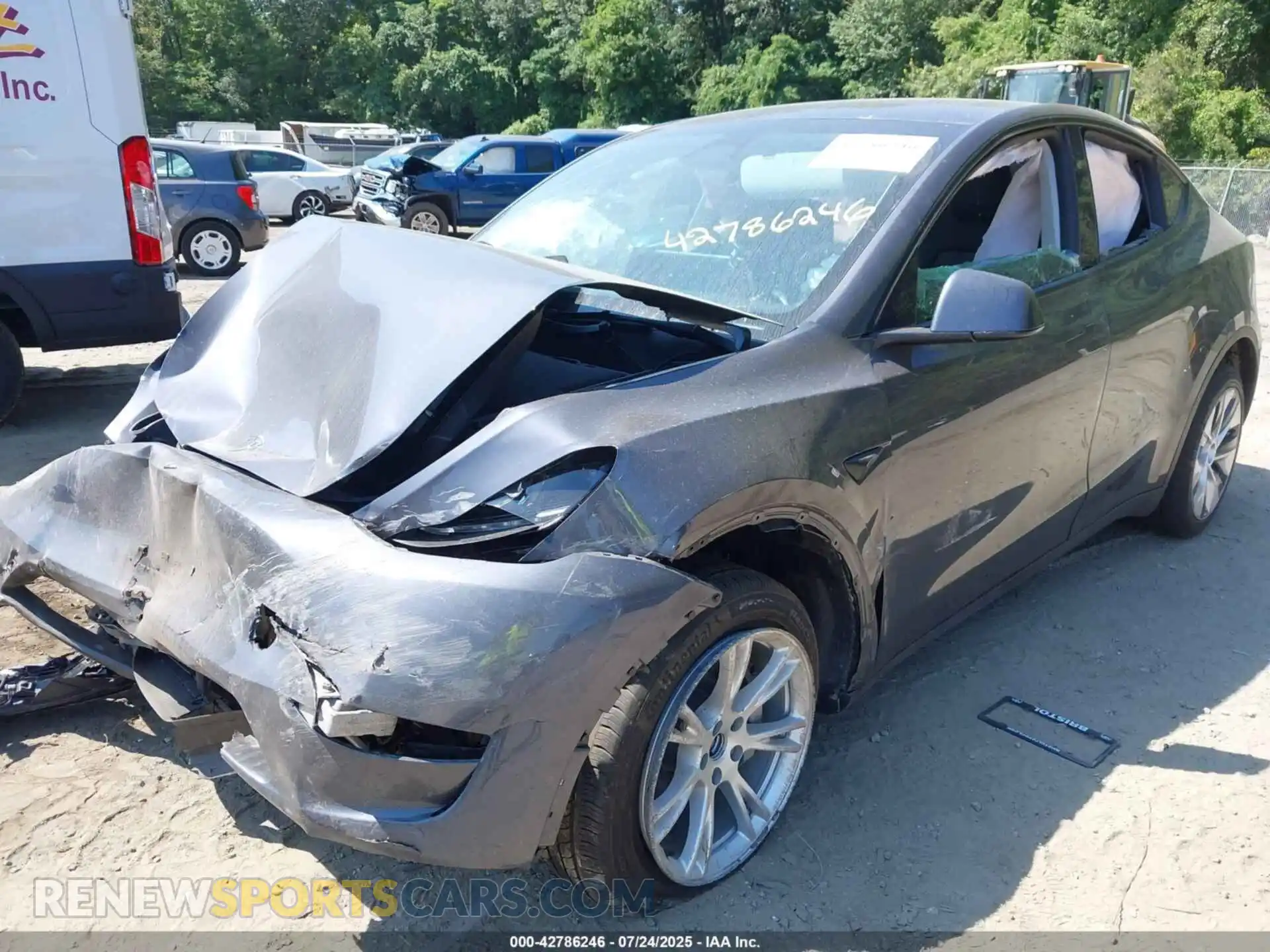 2 Photograph of a damaged car 7SAYGDEE4PF878569 TESLA MODEL Y 2023
