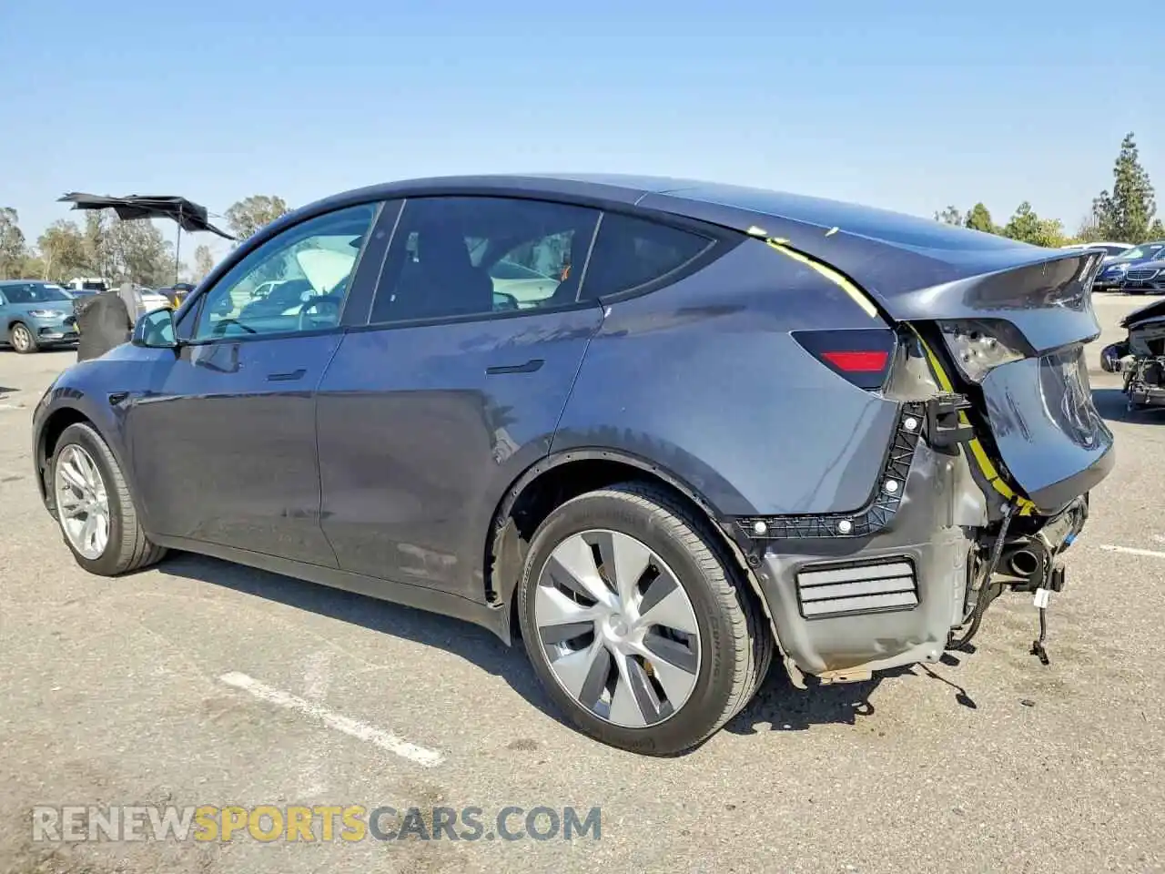 2 Photograph of a damaged car 7SAYGDEE4PF883514 TESLA MODEL Y 2023