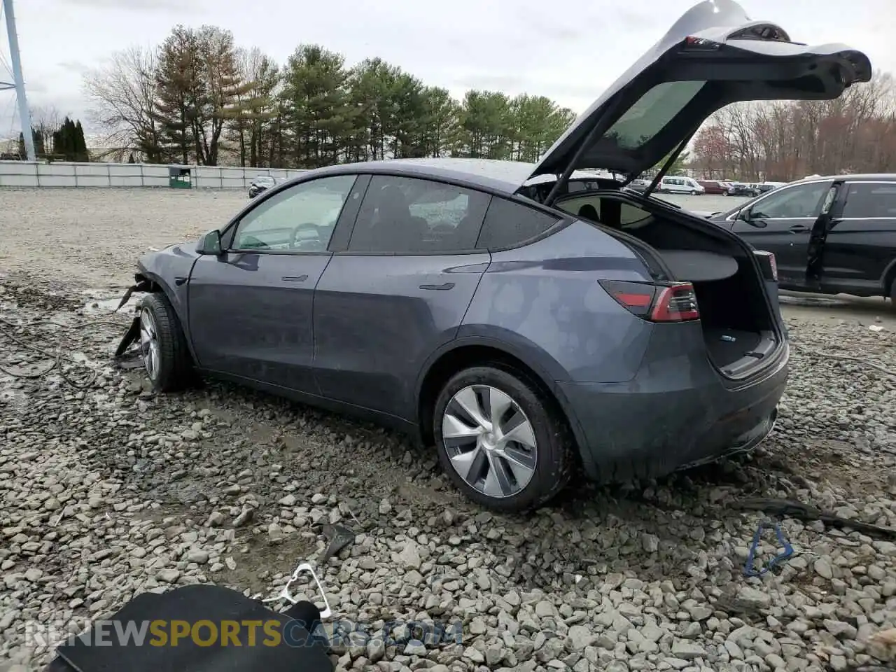 2 Photograph of a damaged car 7SAYGDEE4PF895288 TESLA MODEL Y 2023