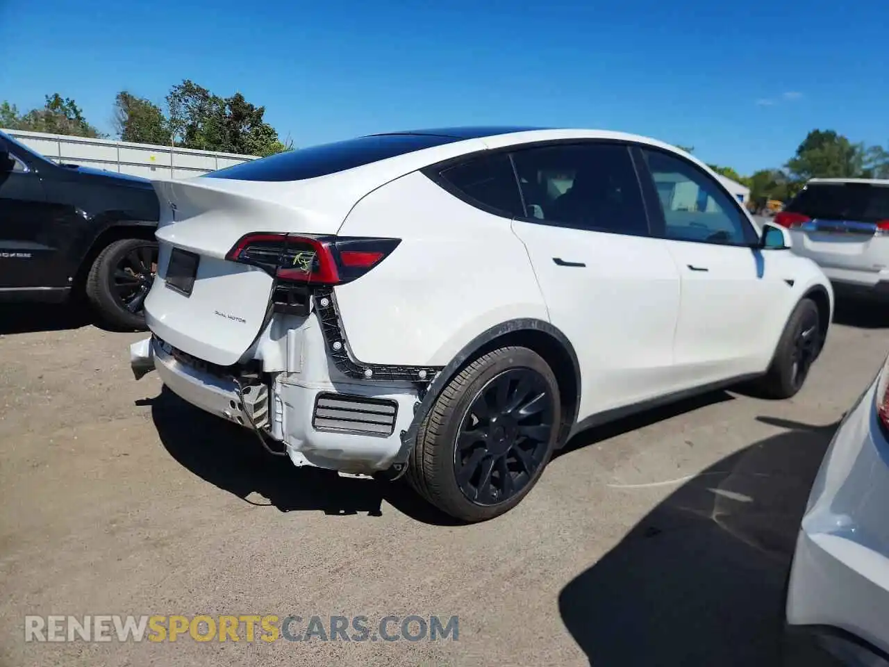 3 Фотография поврежденного автомобиля 7SAYGDEE5PA055145 TESLA MODEL Y 2023