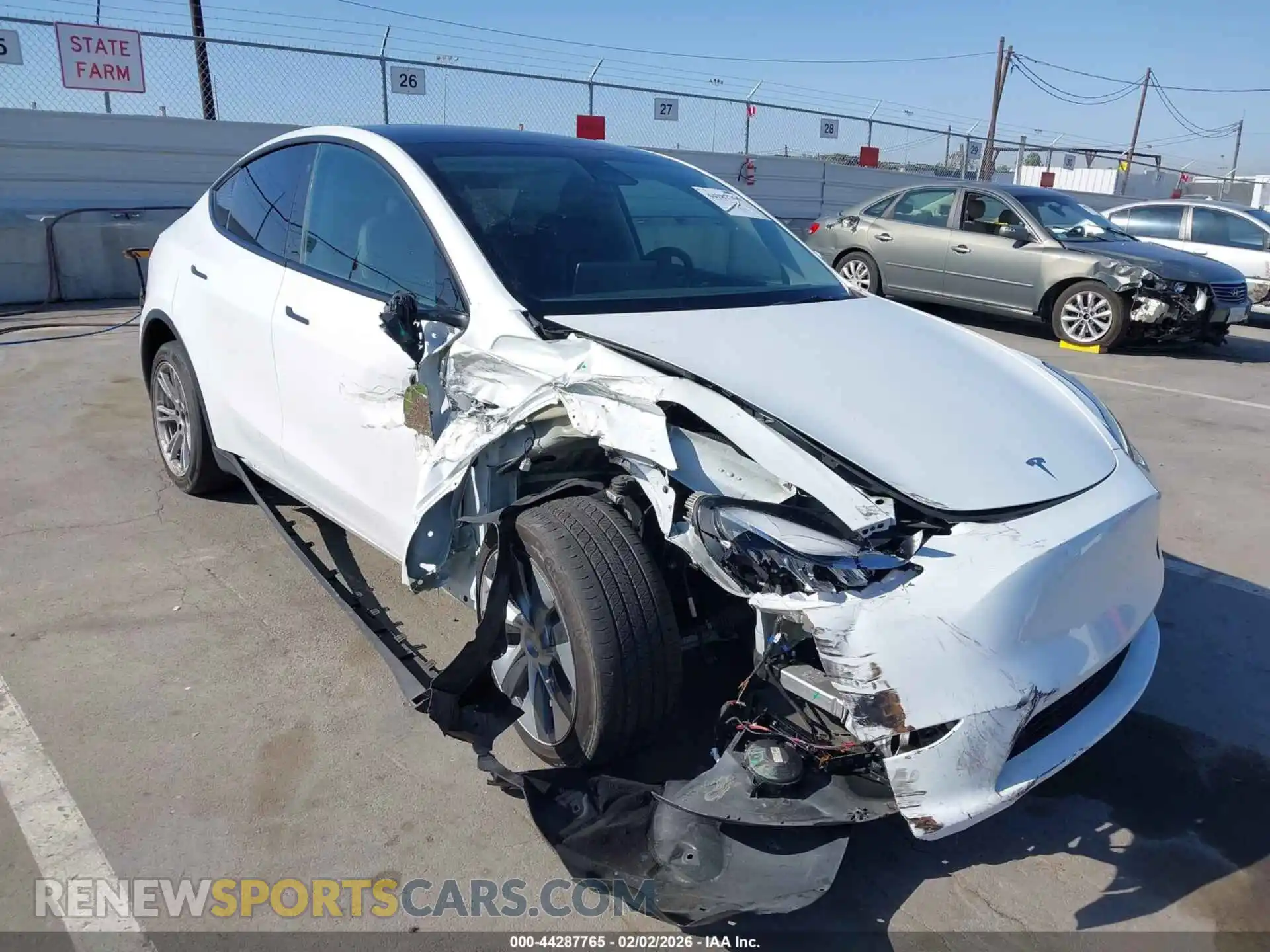 1 Photograph of a damaged car 7SAYGDEE5PA068199 TESLA MODEL Y 2023