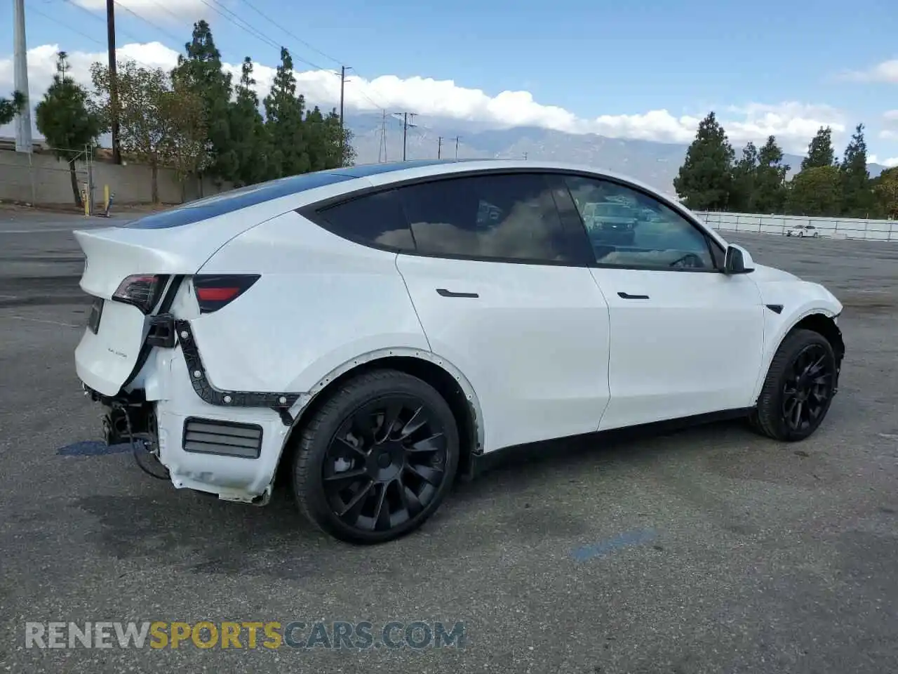 3 Photograph of a damaged car 7SAYGDEE5PA081955 TESLA MODEL Y 2023