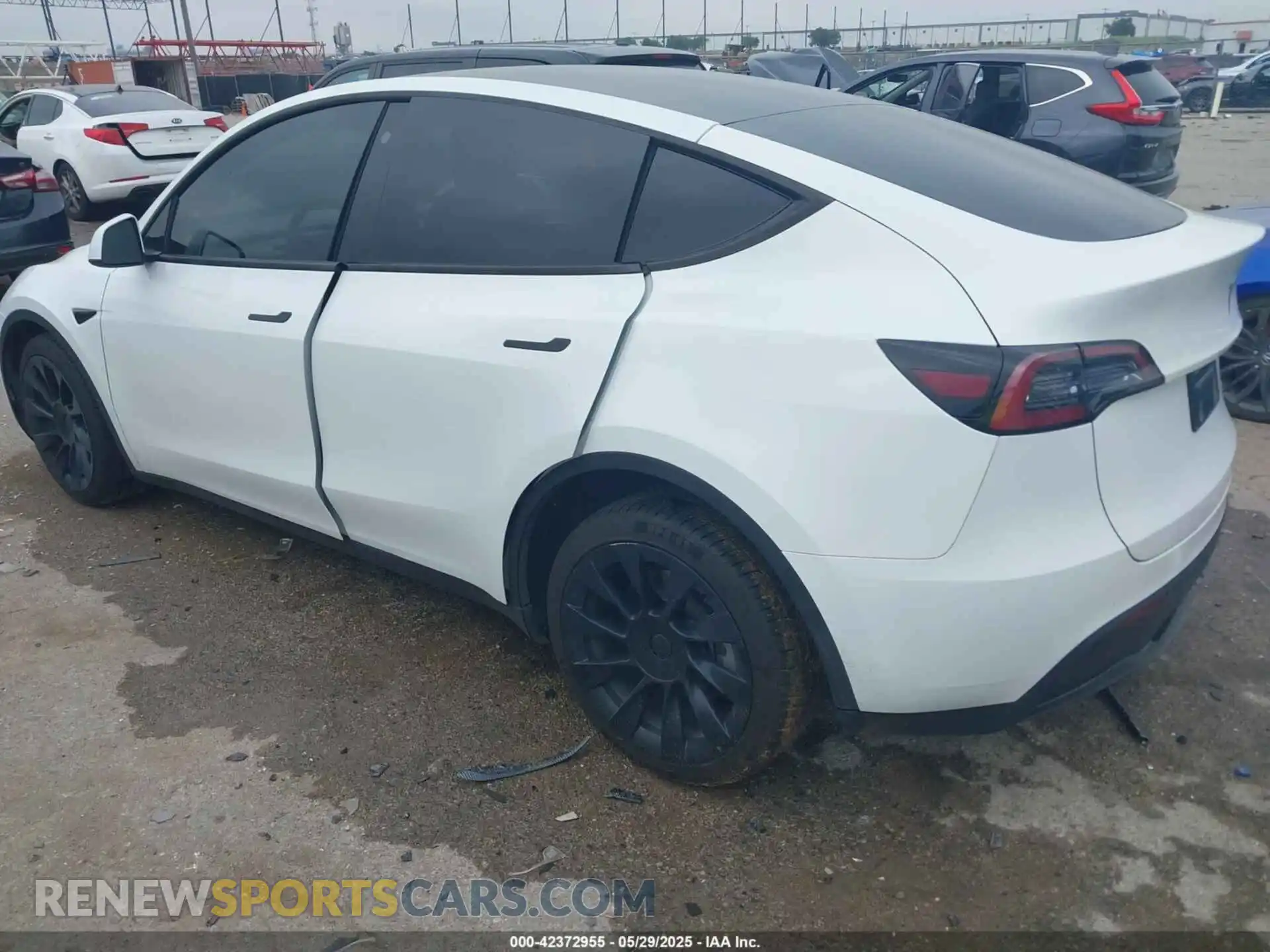 3 Photograph of a damaged car 7SAYGDEE5PA109334 TESLA MODEL Y 2023