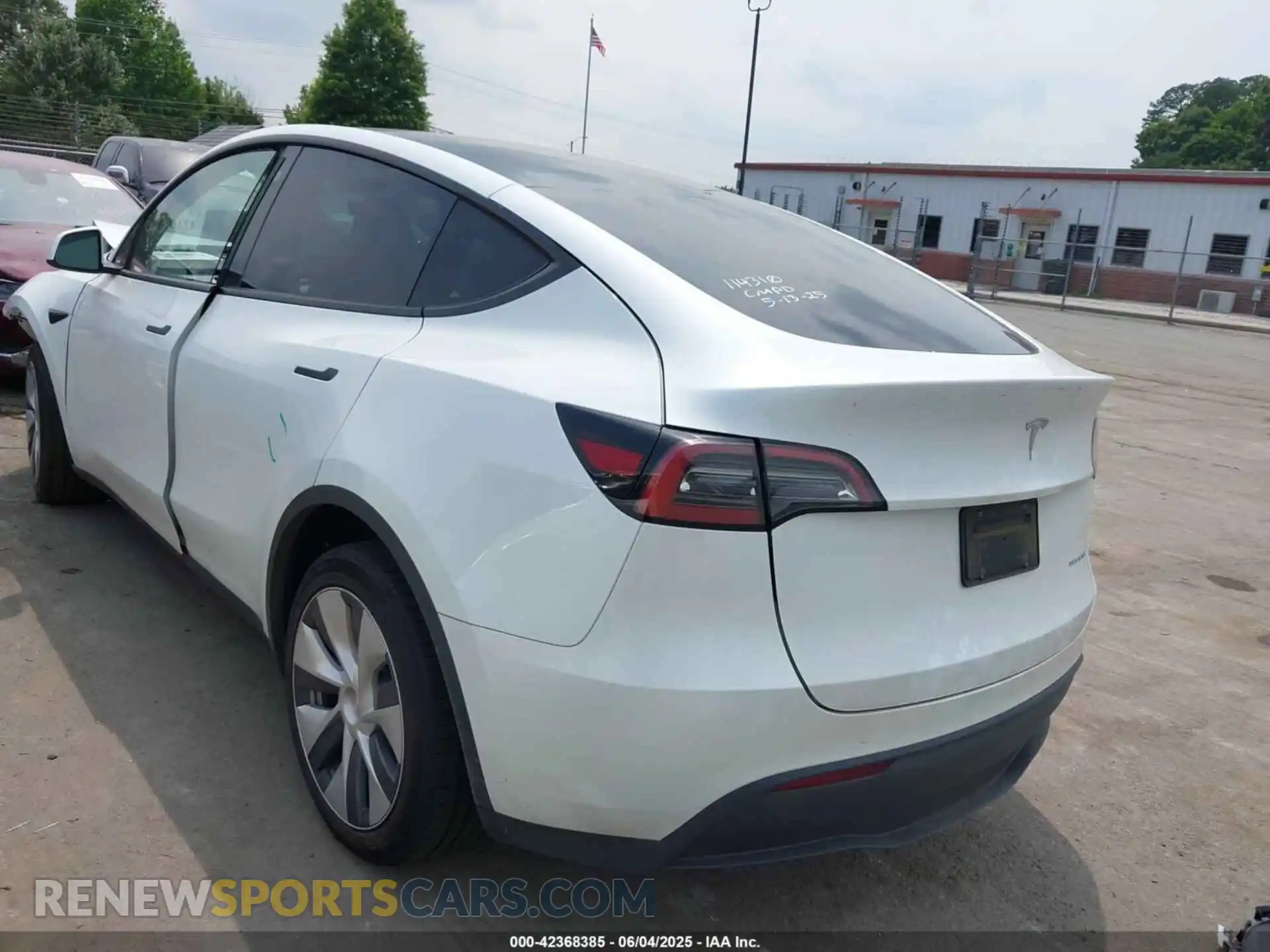 3 fotografías del automóvil dañado 7SAYGDEE5PA114310 TESLA MODEL Y 2023