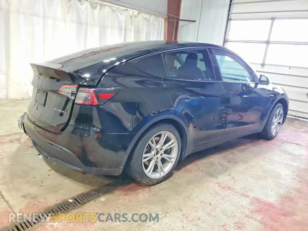 3 Photograph of a damaged car 7SAYGDEE5PA114856 TESLA MODEL Y 2023
