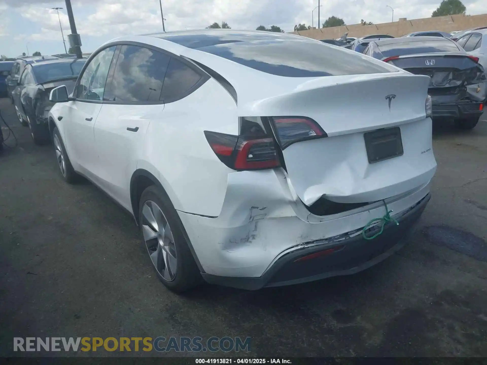 3 Photograph of a damaged car 7SAYGDEE5PA147680 TESLA MODEL Y 2023