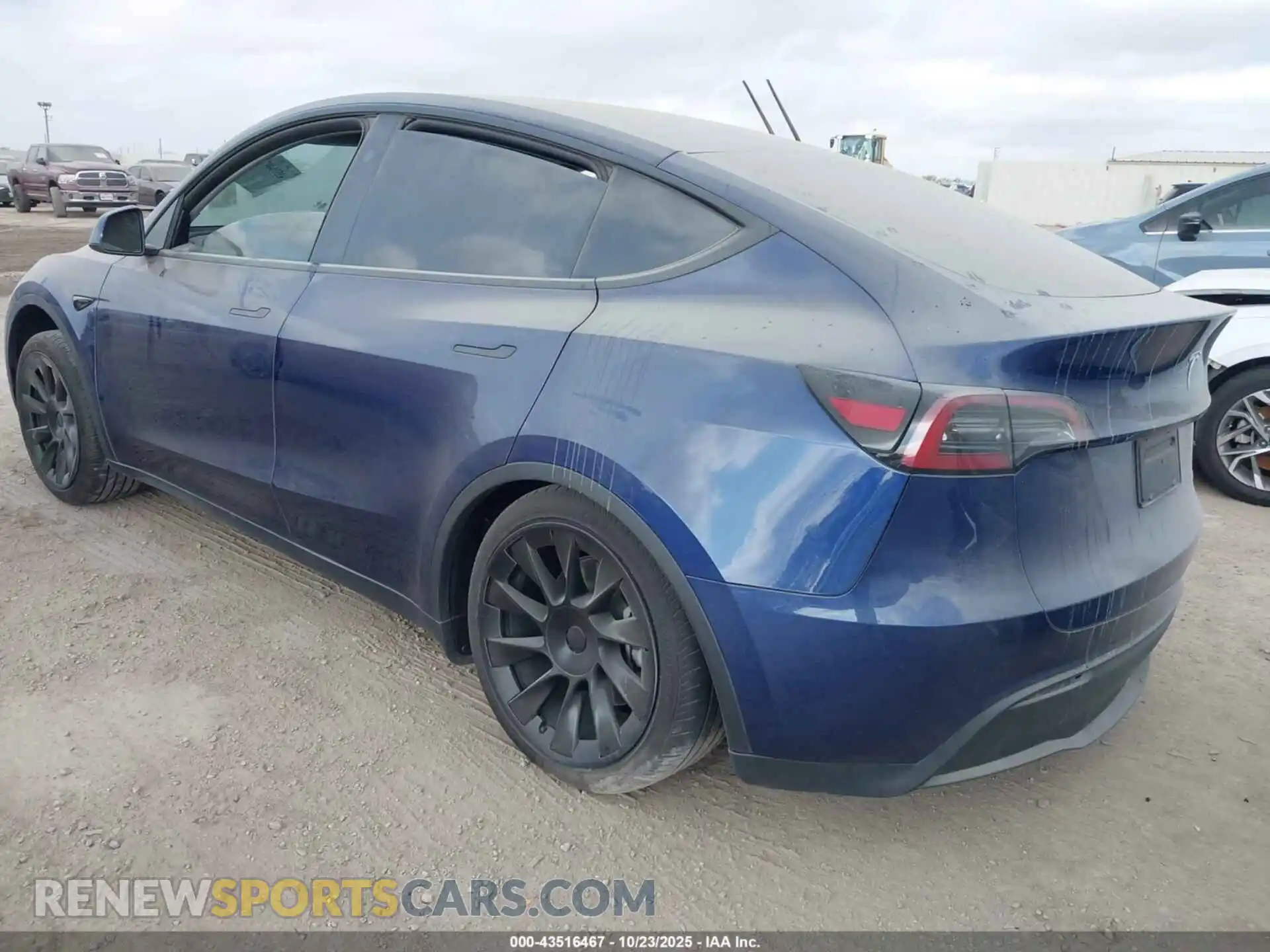 3 Photograph of a damaged car 7SAYGDEE5PA161076 TESLA MODEL Y 2023