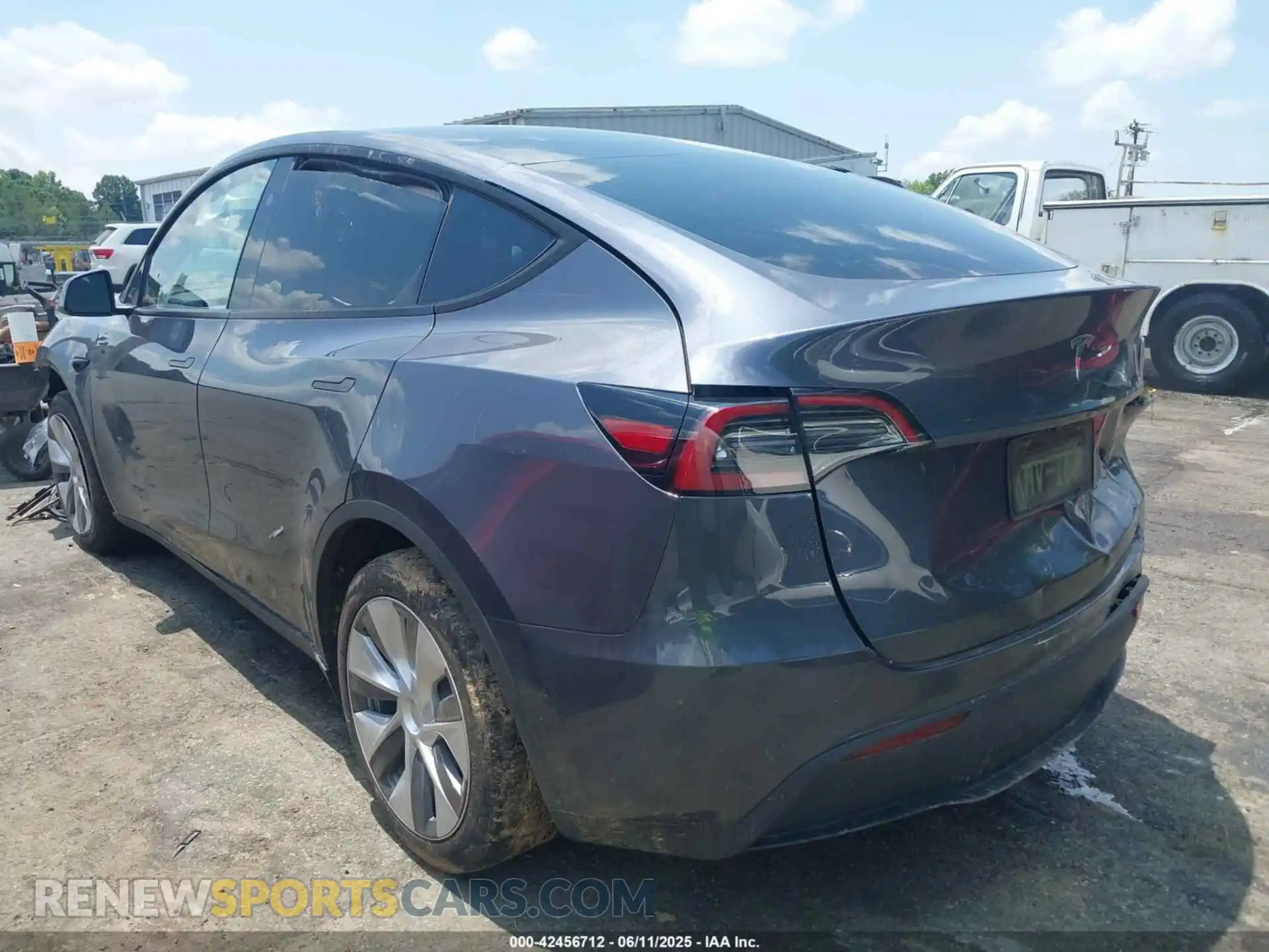 3 Фотография поврежденного автомобиля 7SAYGDEE5PA184258 TESLA MODEL Y 2023