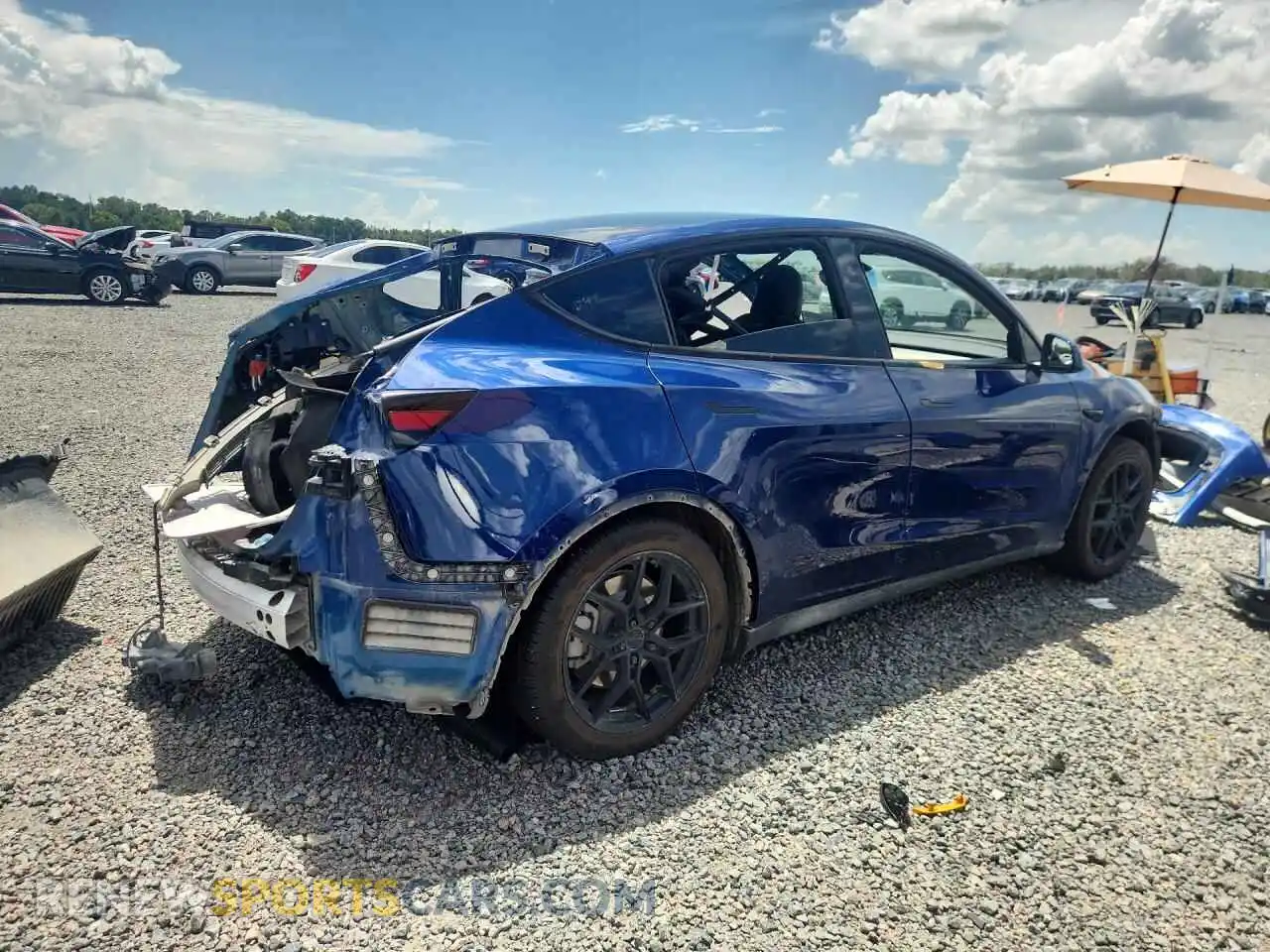 3 fotografías del automóvil dañado 7SAYGDEE5PA194997 TESLA MODEL Y 2023
