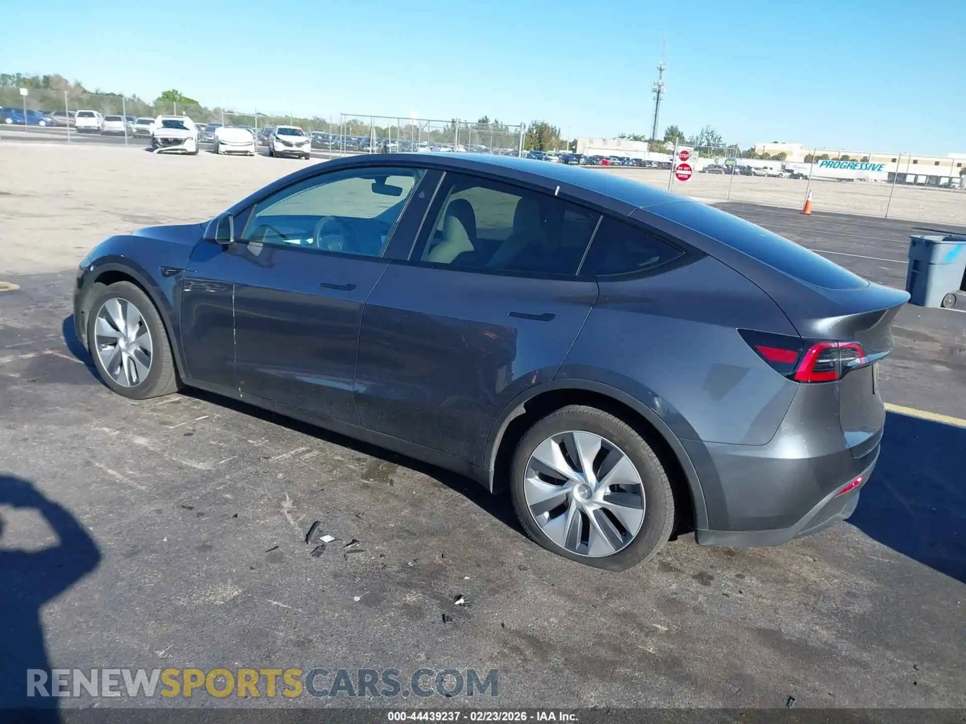 3 Photograph of a damaged car 7SAYGDEE5PA206033 TESLA MODEL Y 2023