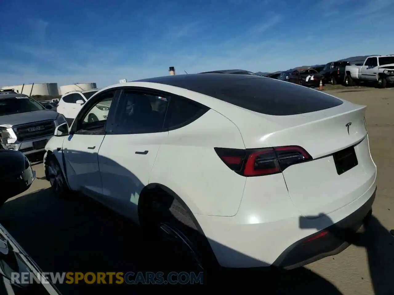 2 Photograph of a damaged car 7SAYGDEE5PF604345 TESLA MODEL Y 2023