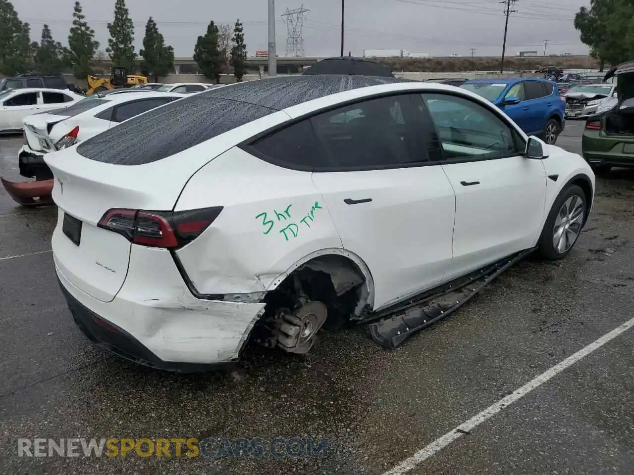 3 Photograph of a damaged car 7SAYGDEE5PF621601 TESLA MODEL Y 2023